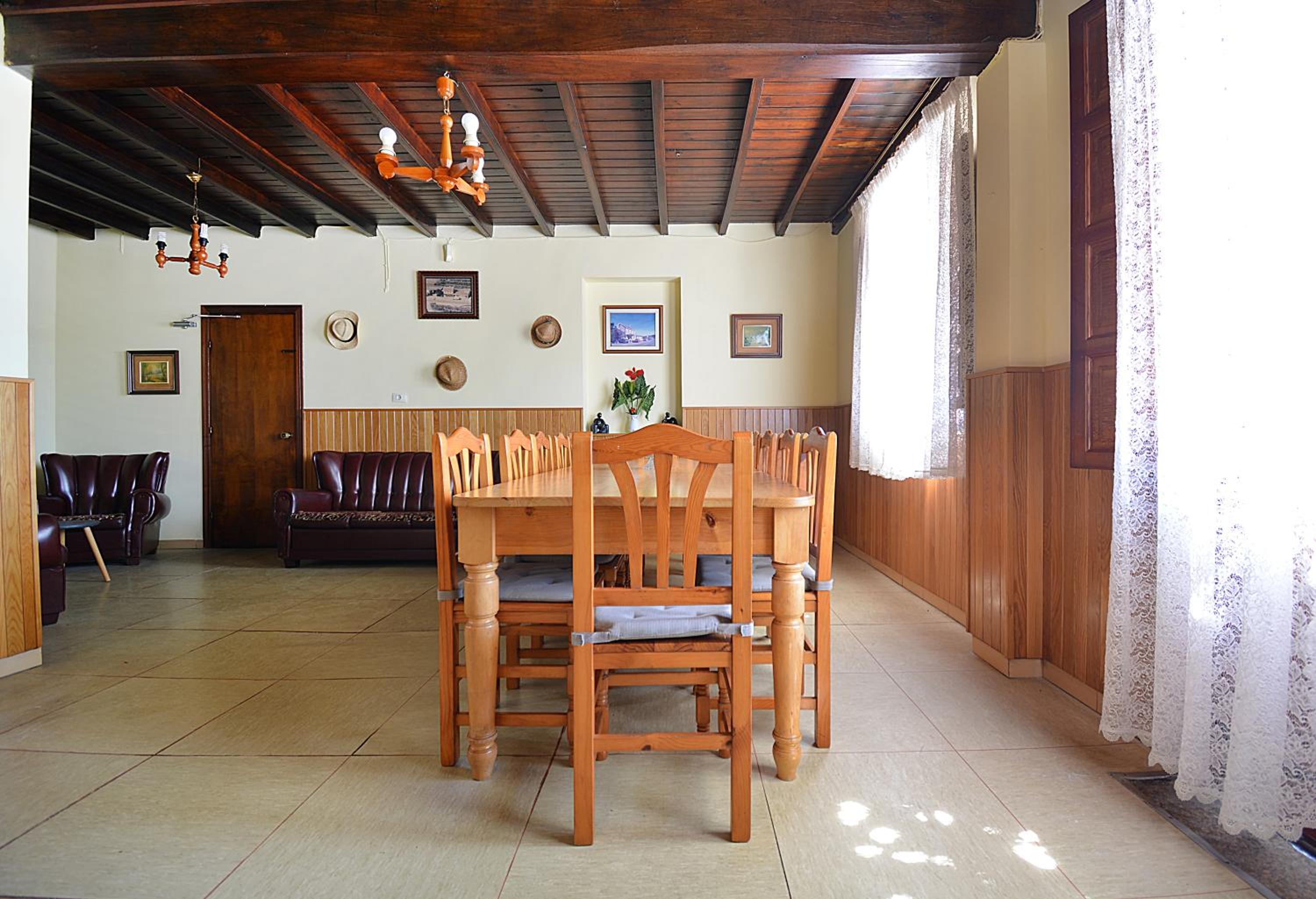 Three-Bedroom House photo 3