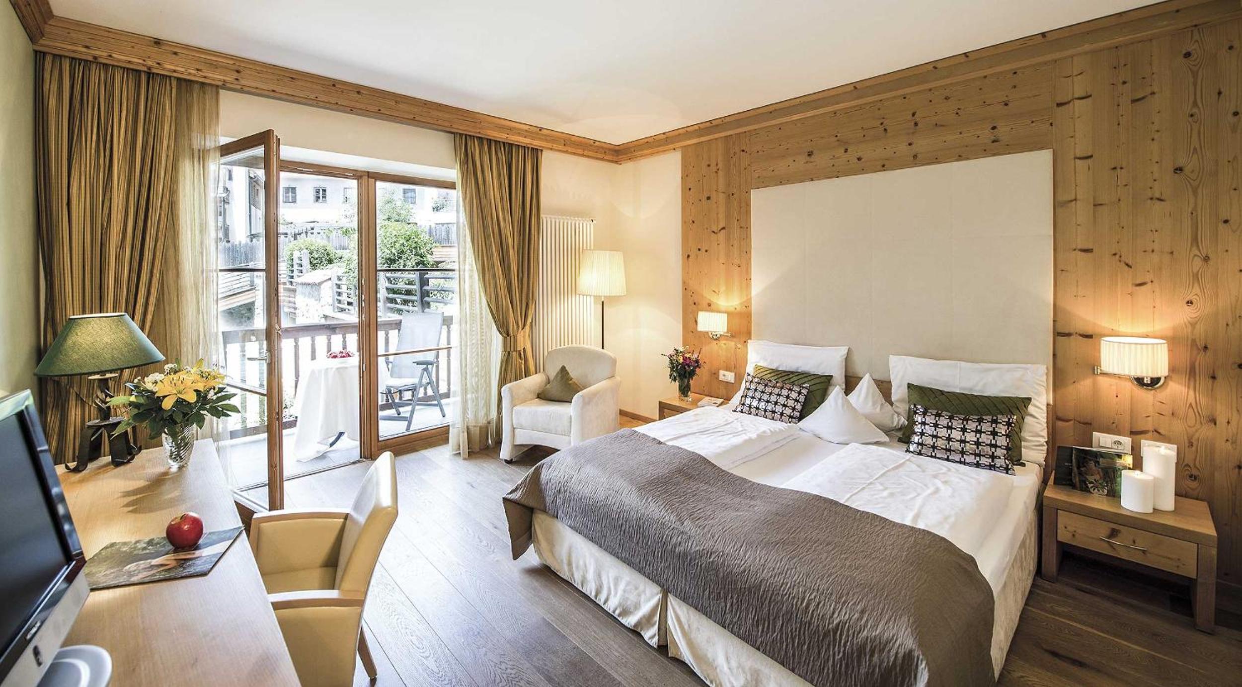 Double Room with E-BIKE PACKAGE