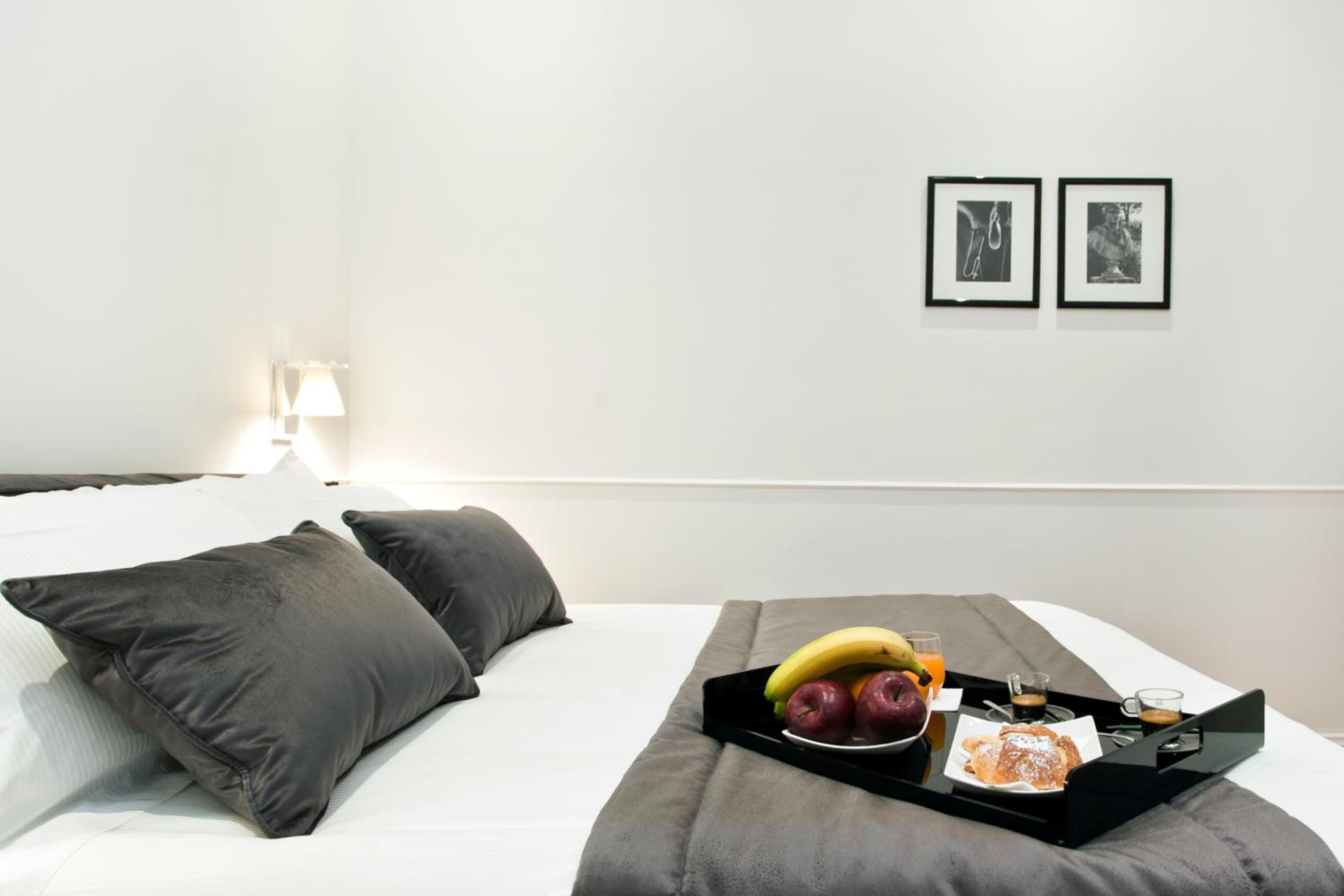 Double Room with Balcony photo 3
