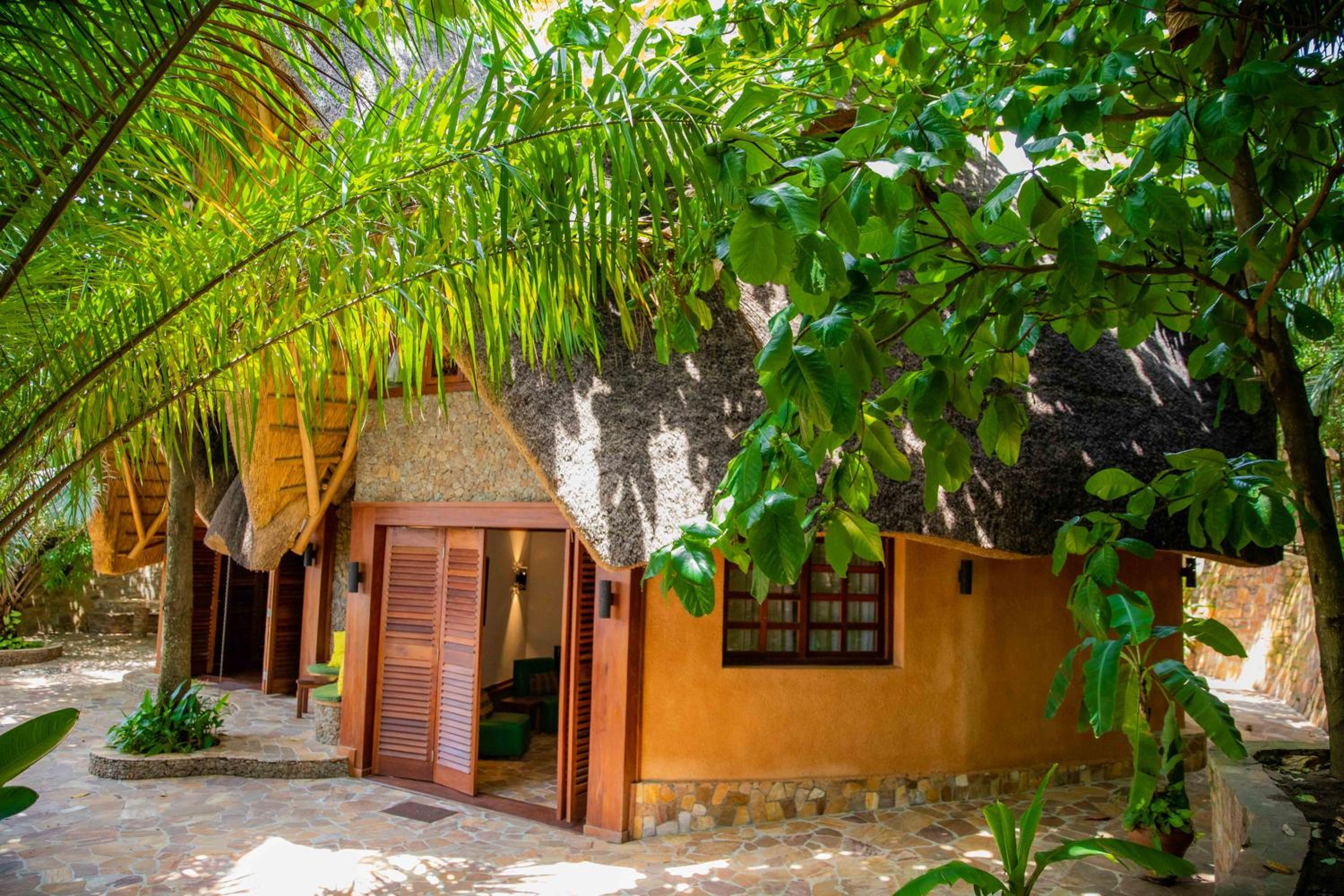 Villa - Beach Front