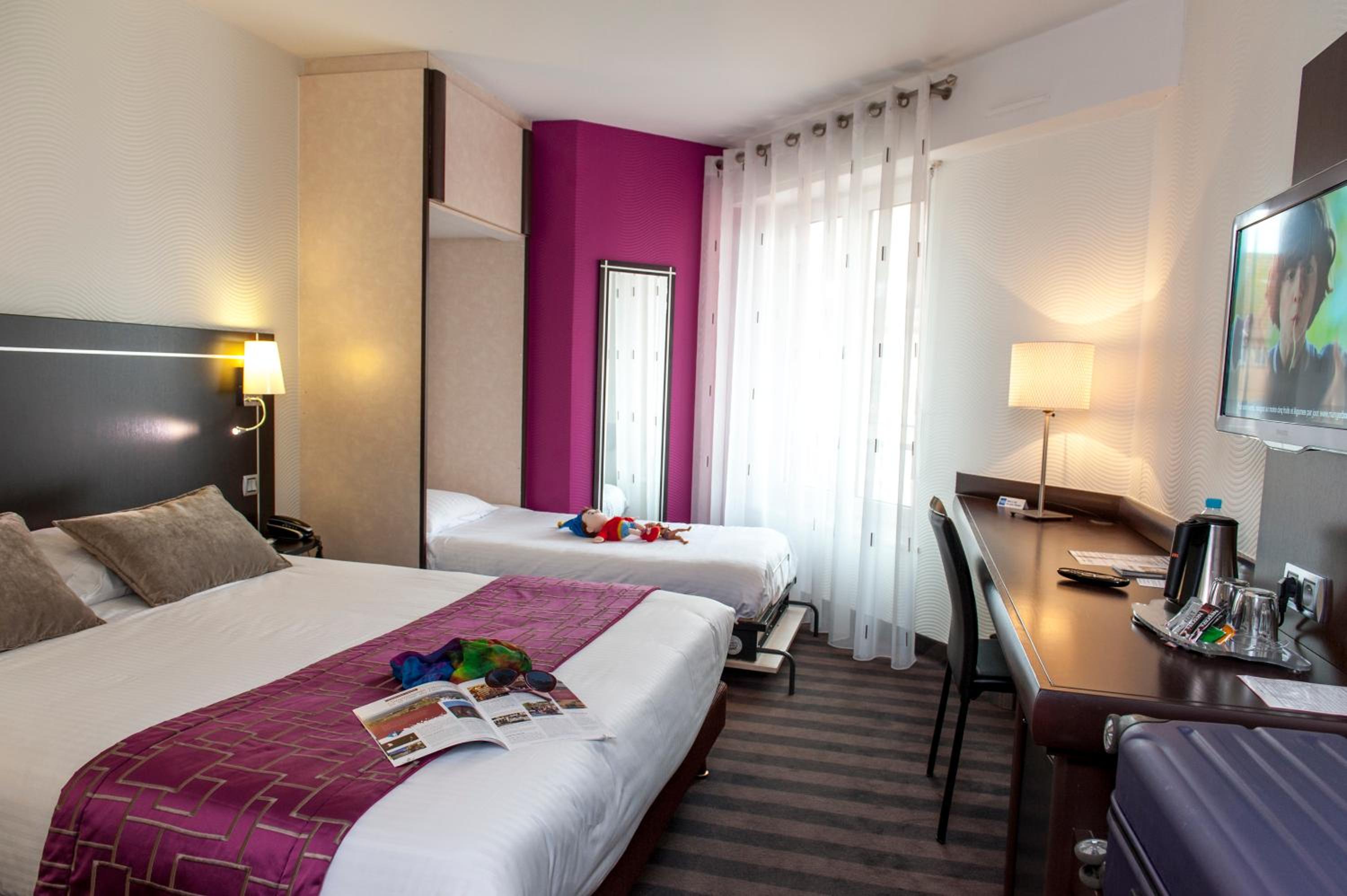 Triple Room (2 Adults + 1 Child) photo 1