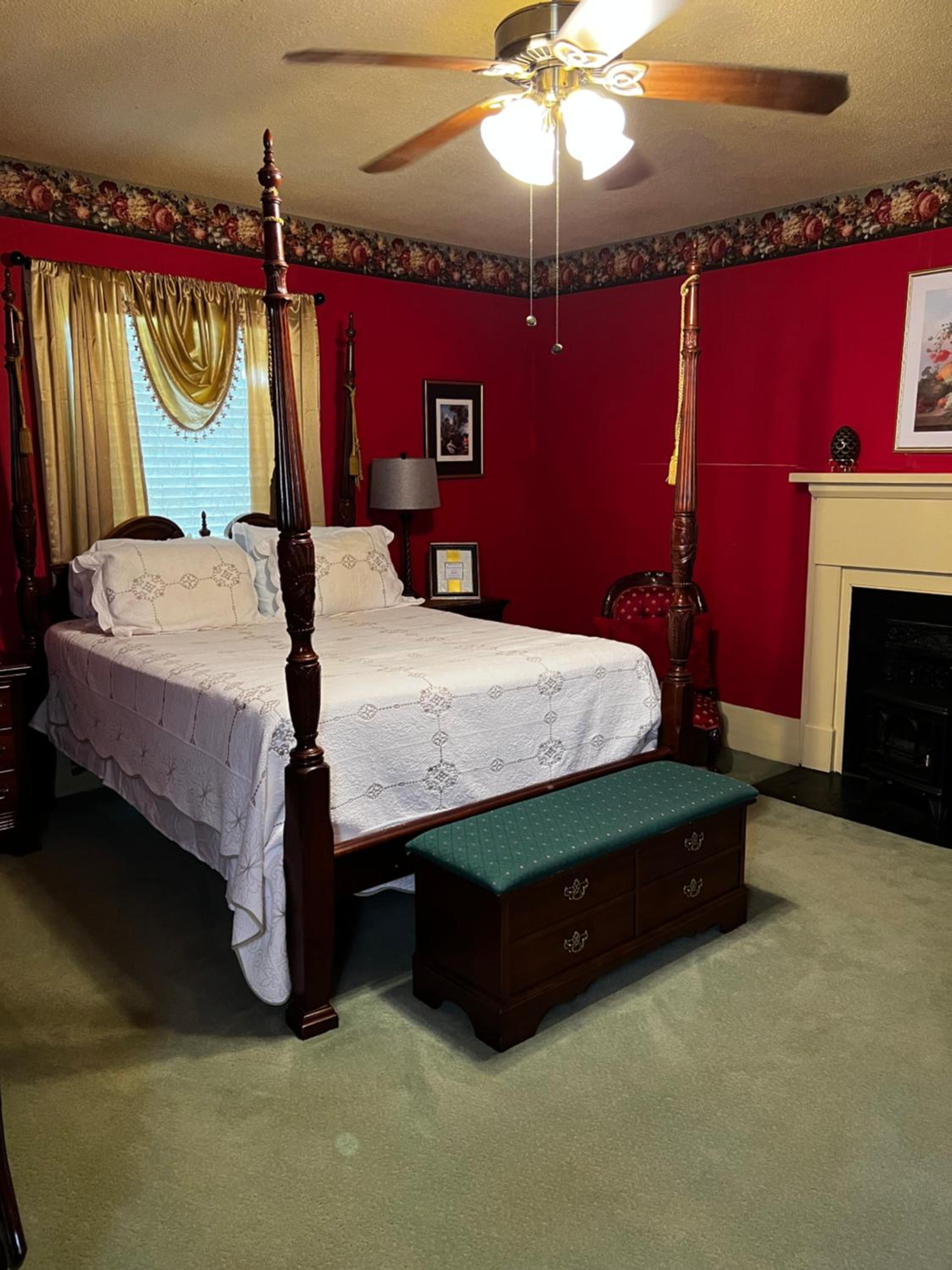 Triple Room With Shared Bathroom photo 2