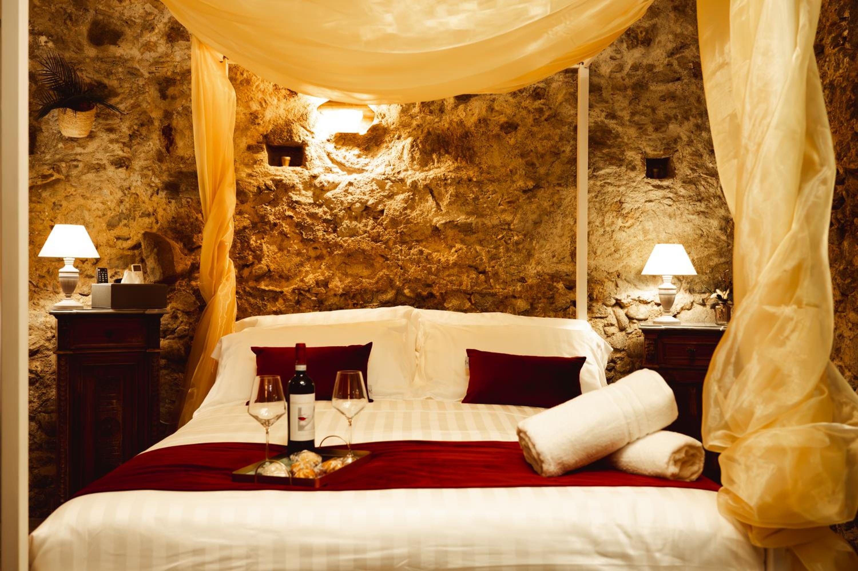 Queen Room With Spa Bath photo 3