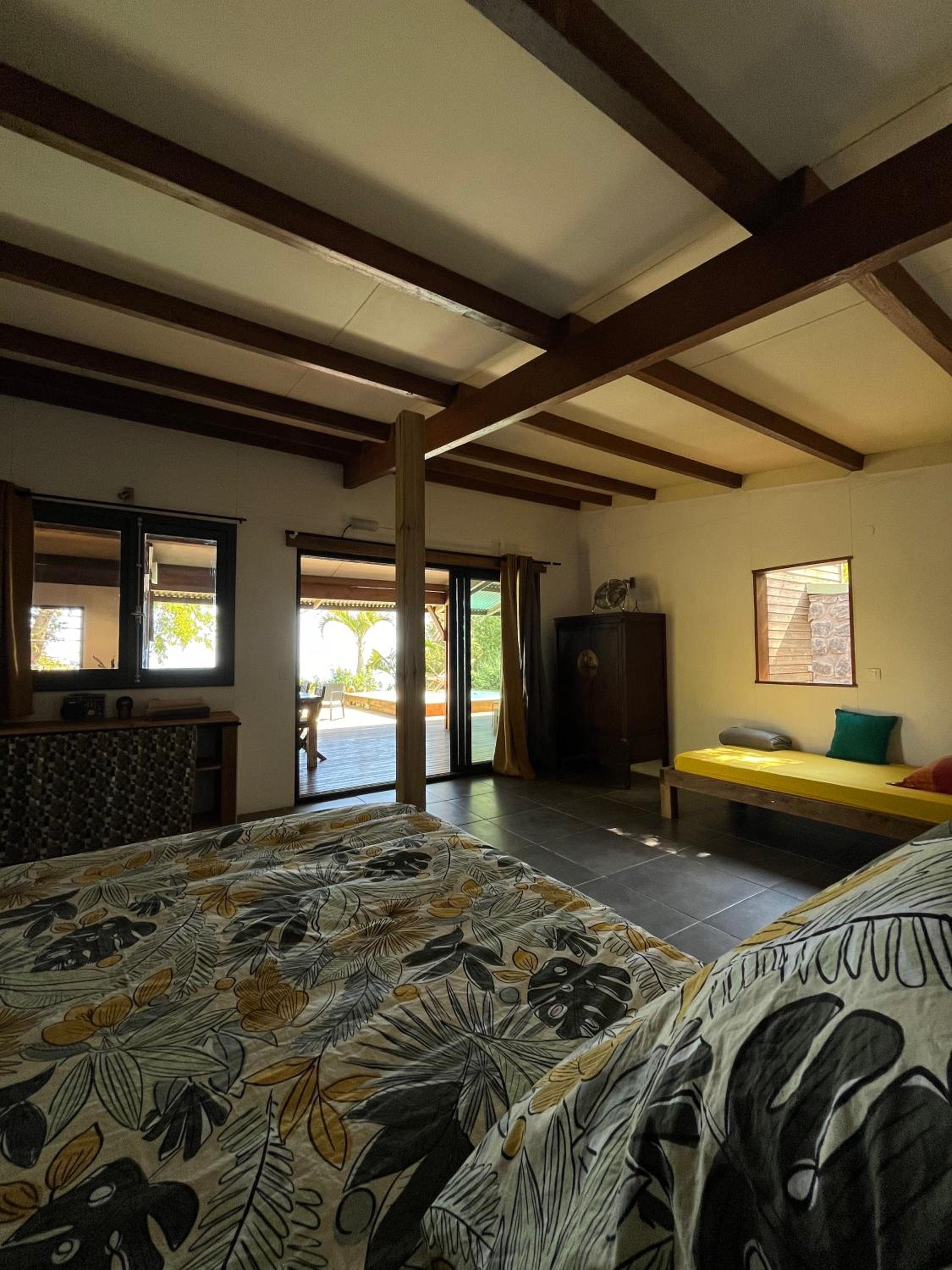 Three-Bedroom House photo 2