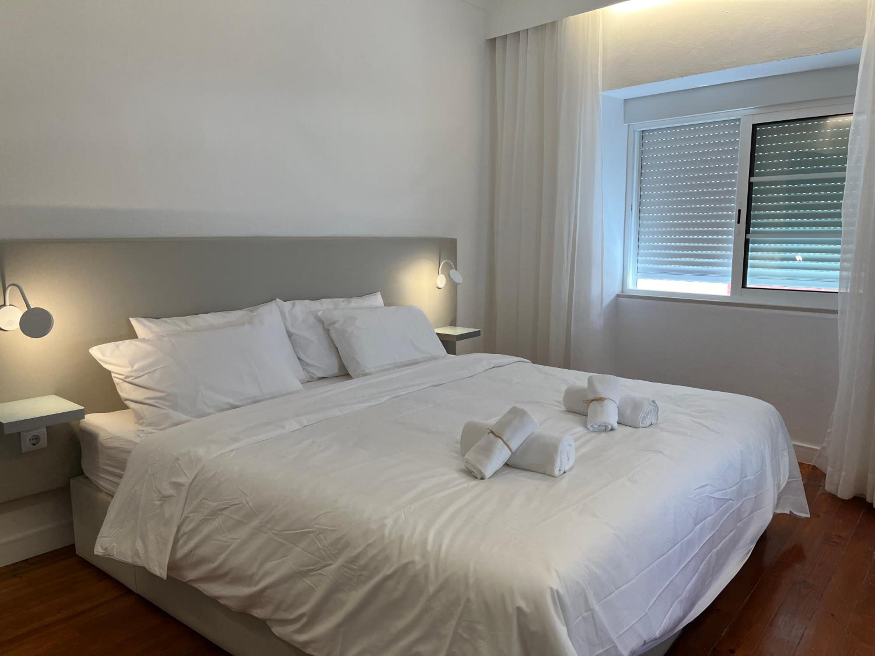 Suite - Photo 1