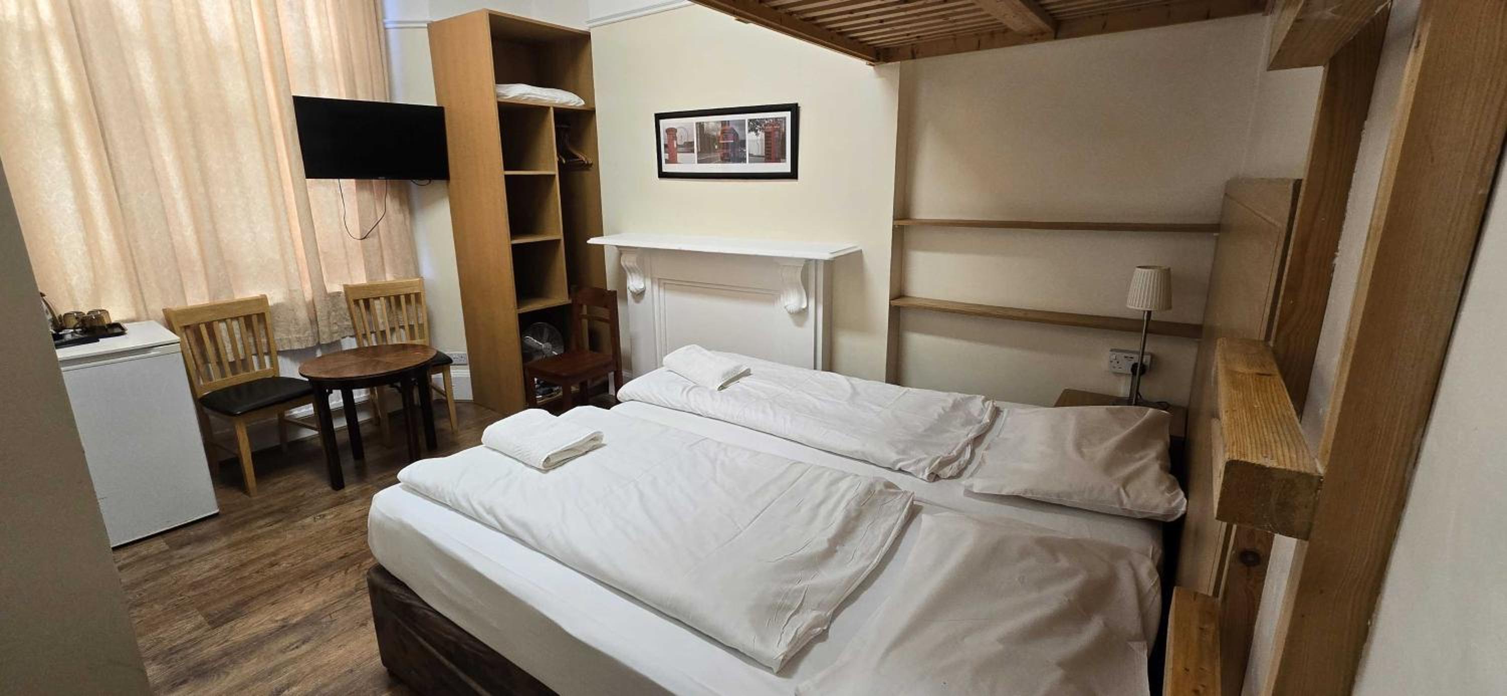Triple Room with Bathroom photo 3