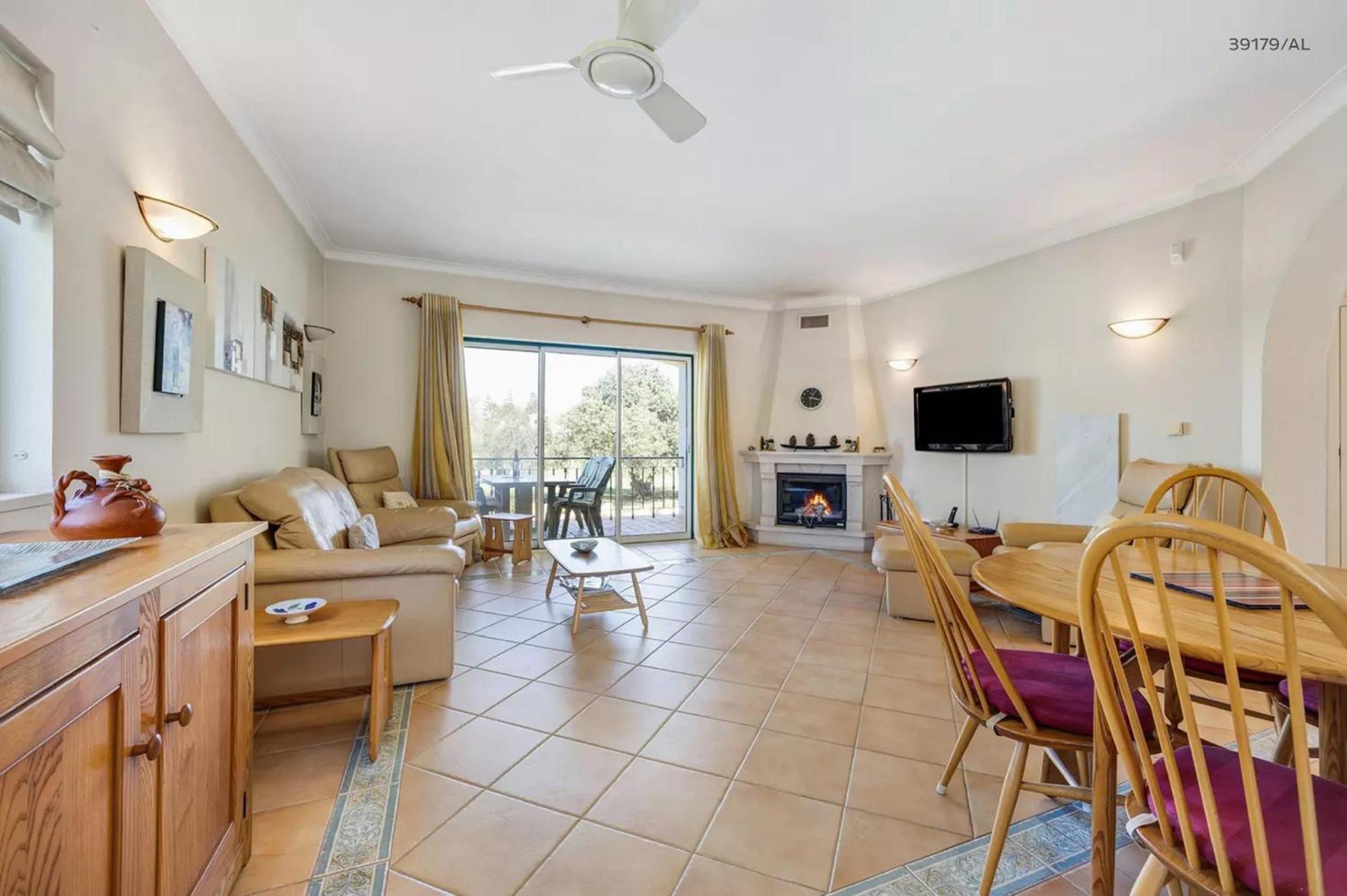 Two-Bedroom Apartment - 084e