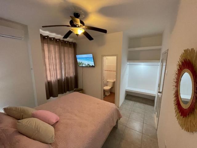 Double Room With Private Bathroom photo 2