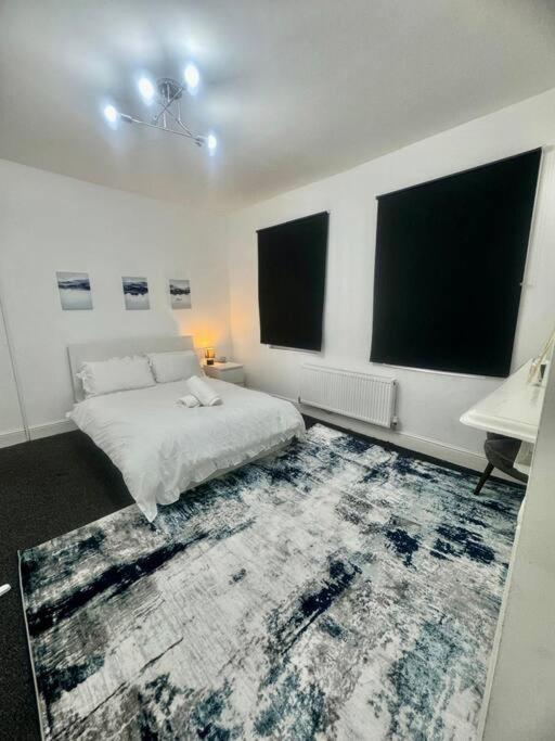 Apartment photo 1