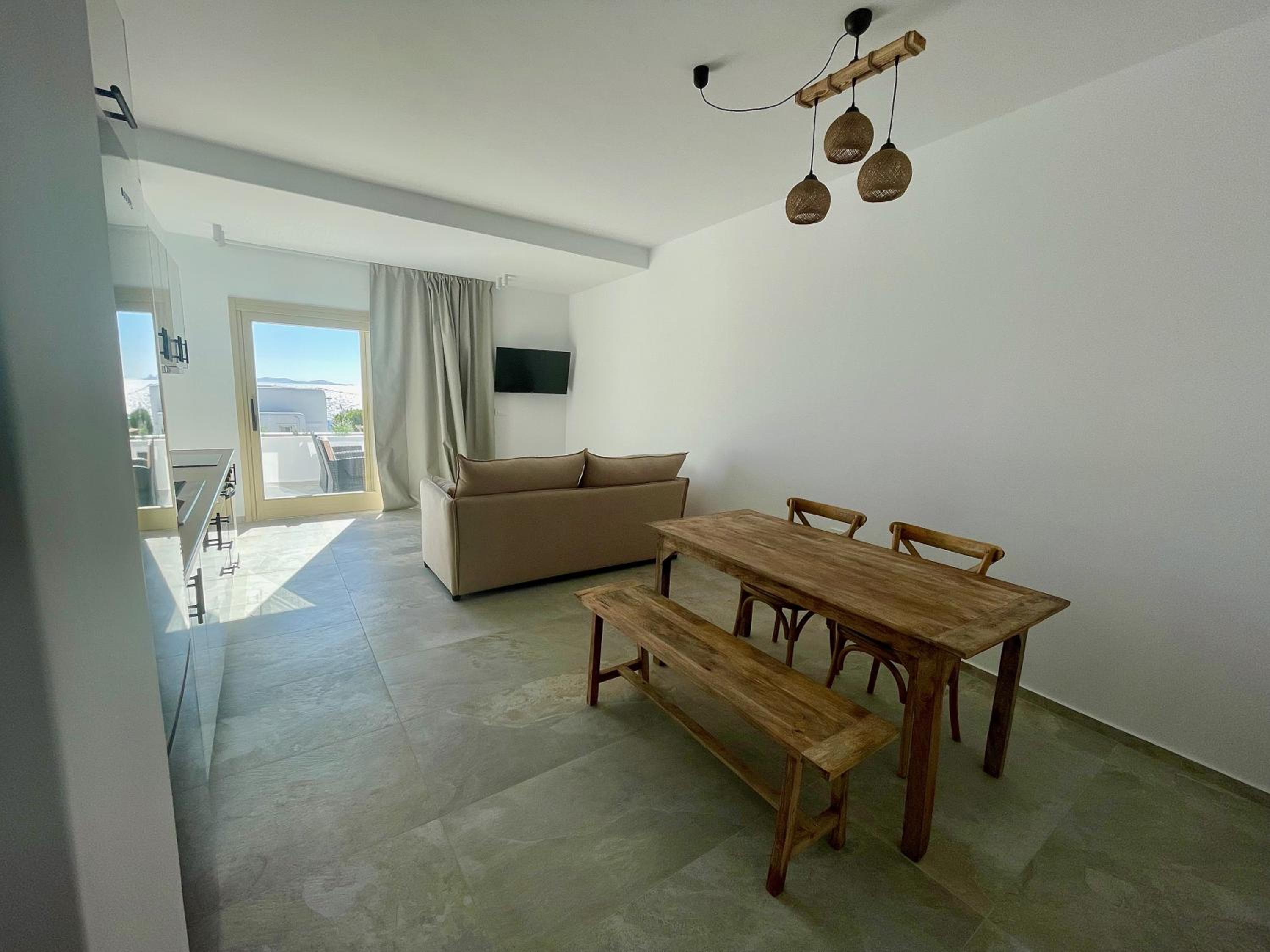 Two-Bedroom Apartment with Balcony and Sea View photo 1