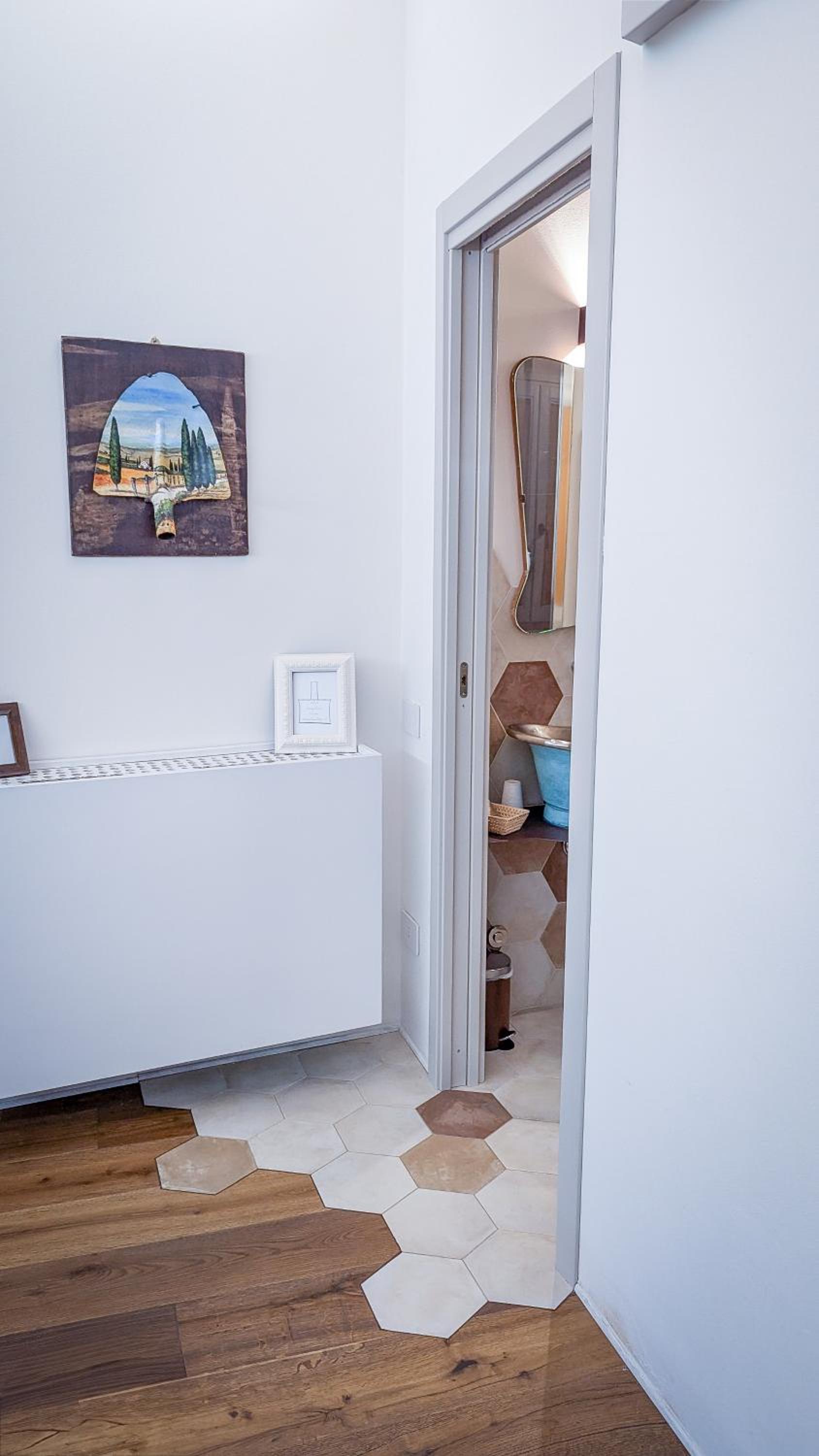 Deluxe Room - Photo 22