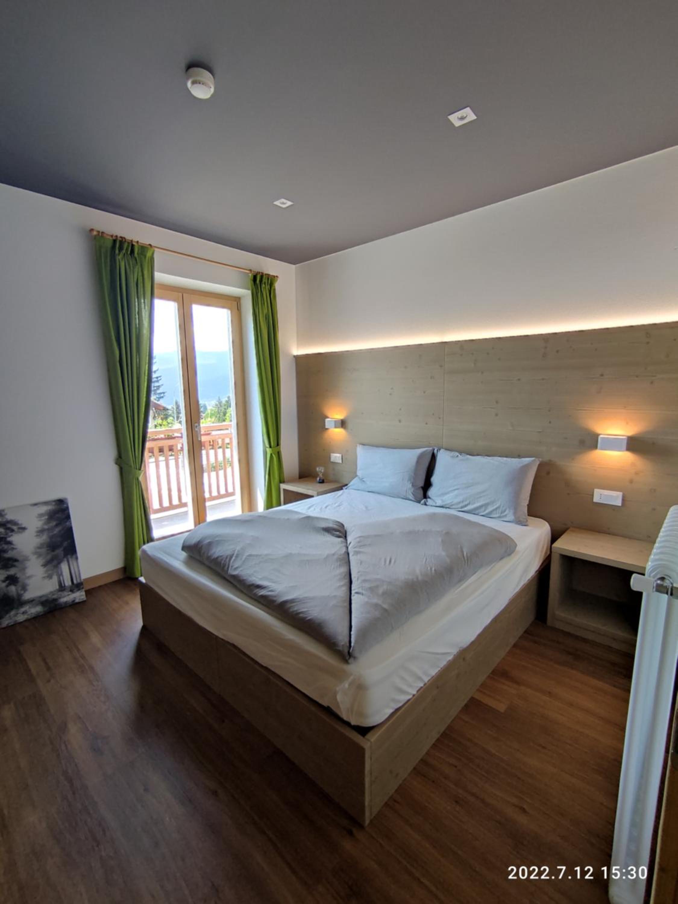 Deluxe Double Room with Balcony photo 1