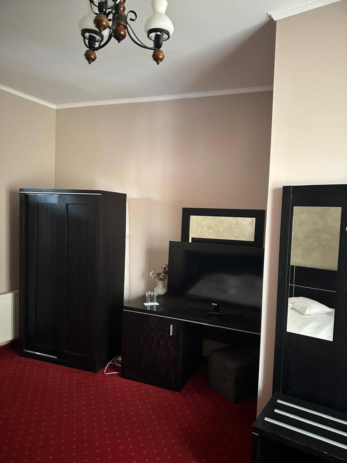 Budget Double Room photo 1