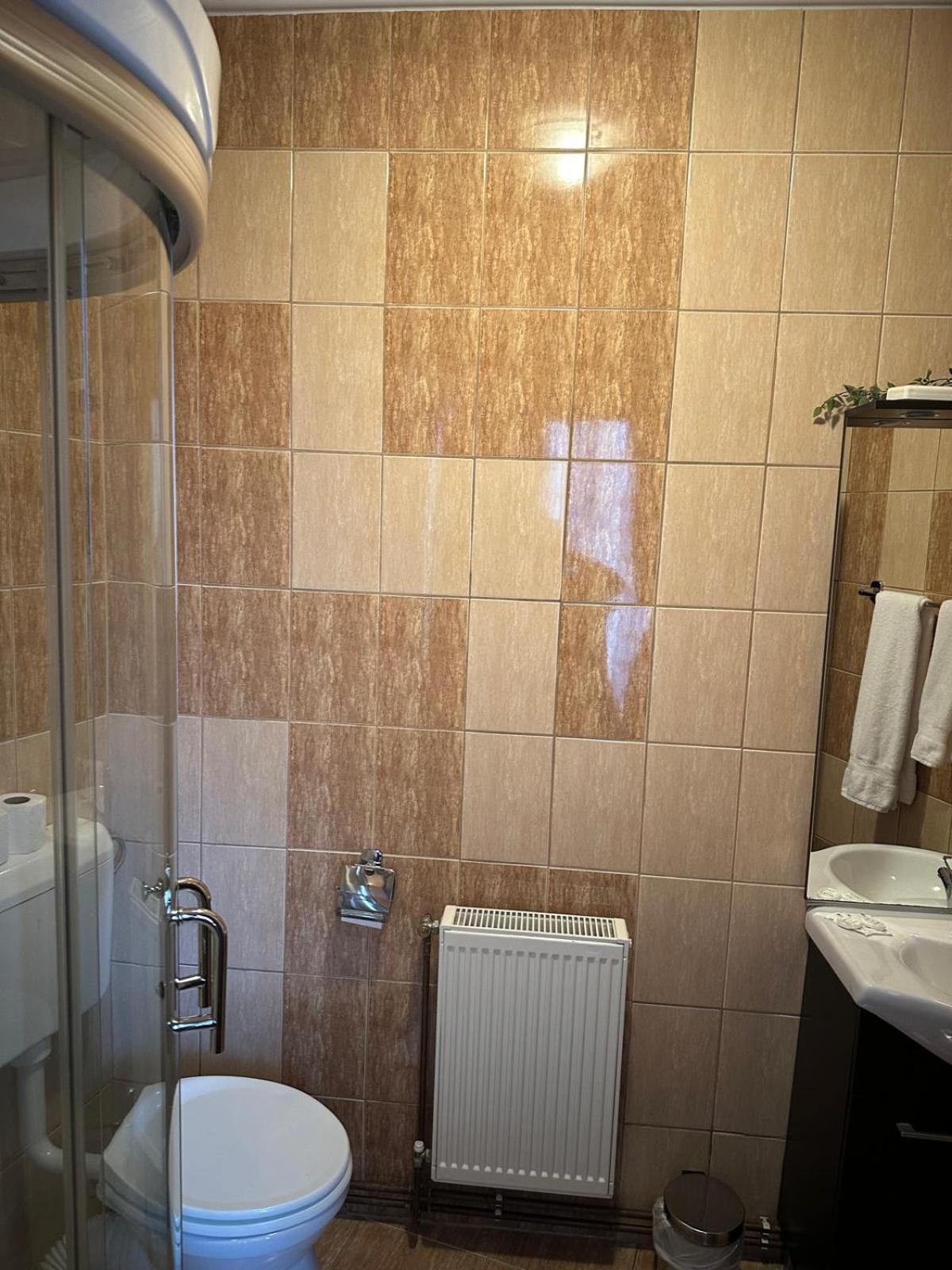 Budget Double Room photo 2