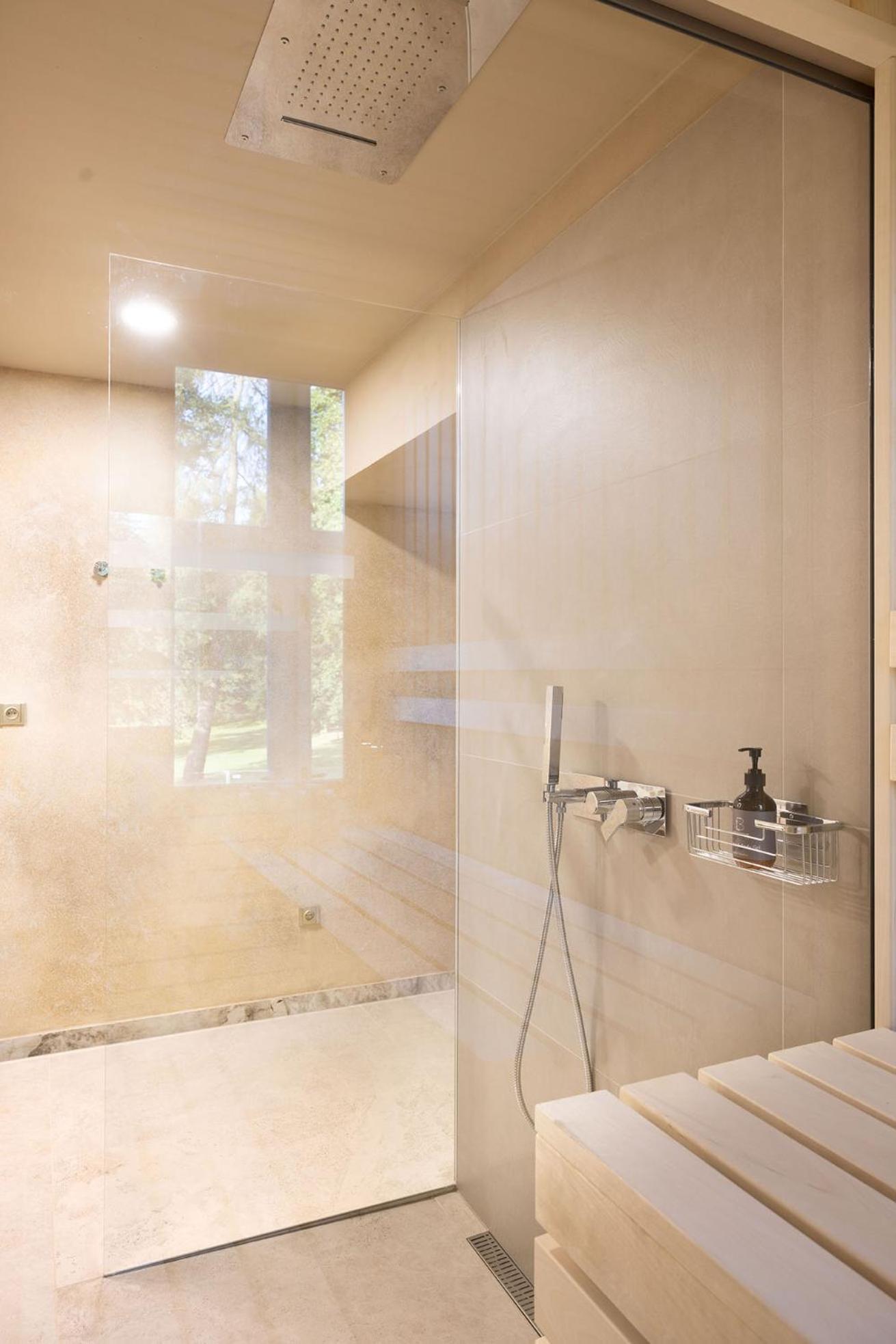 Double or Twin Room with Spa Access photo 3