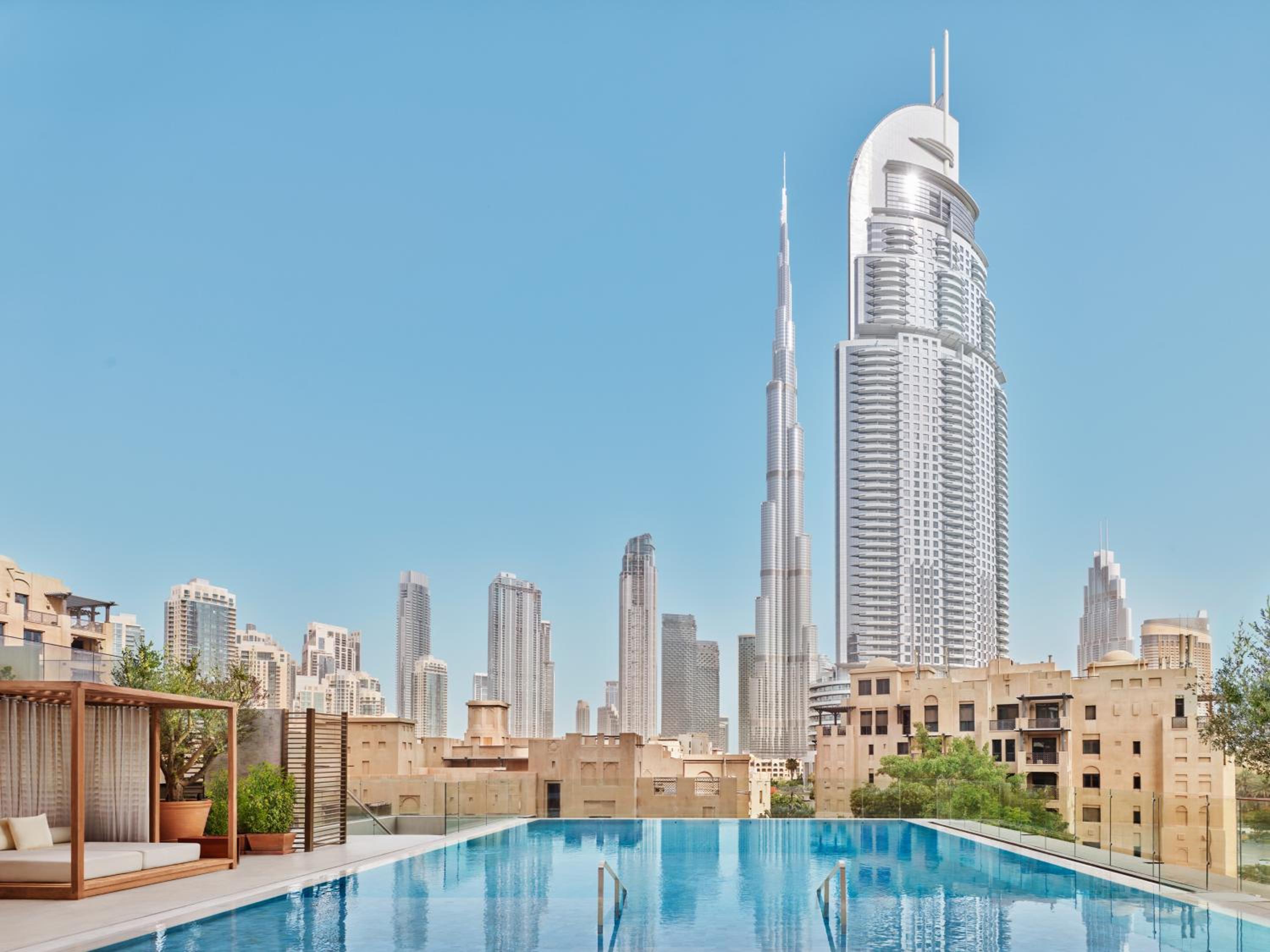 Premier One-Bedroom King Suite With Kitchen, Balcony And Burj Khalifa View
