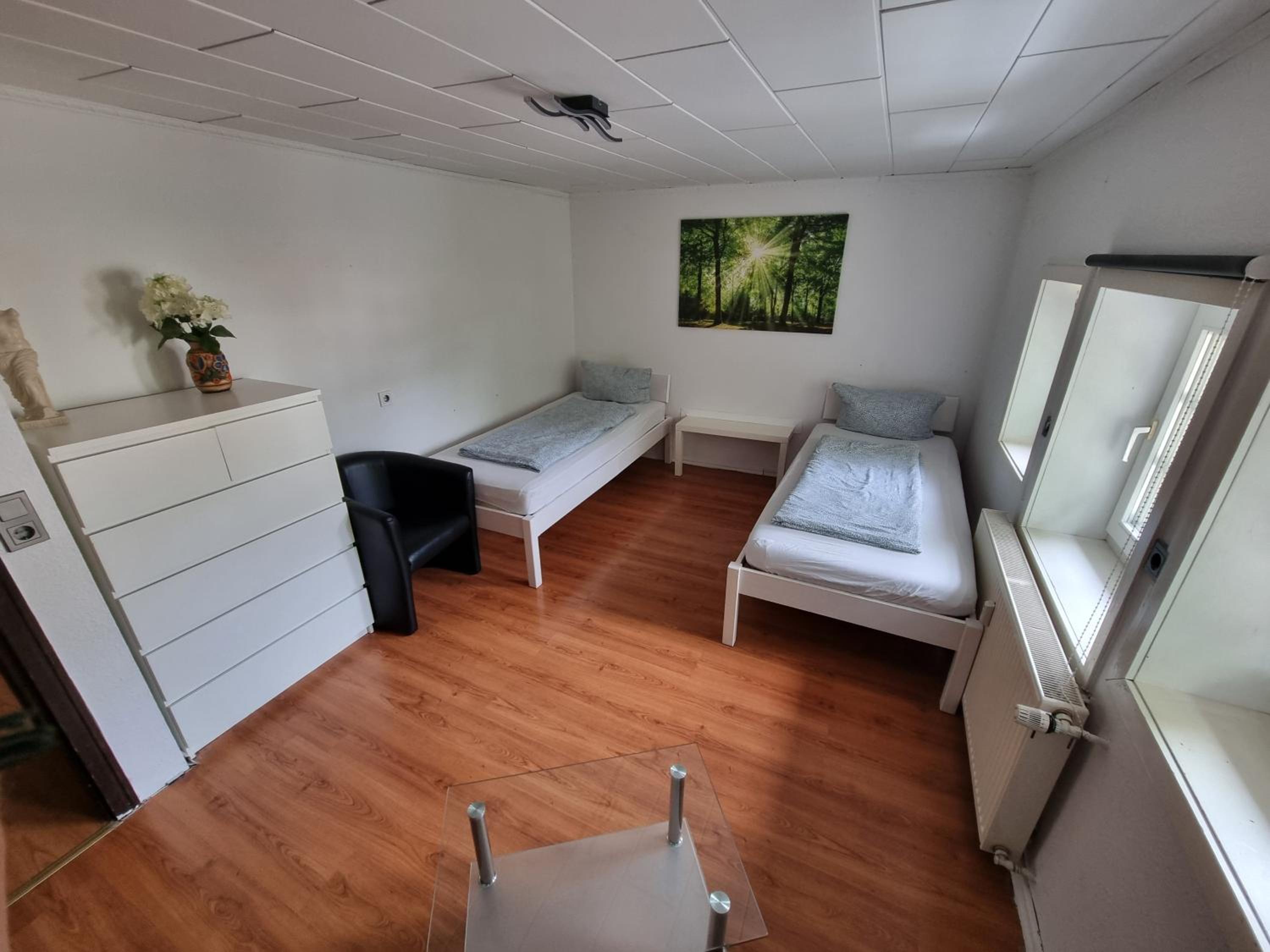 Two-Bedroom Apartment - Photo 5