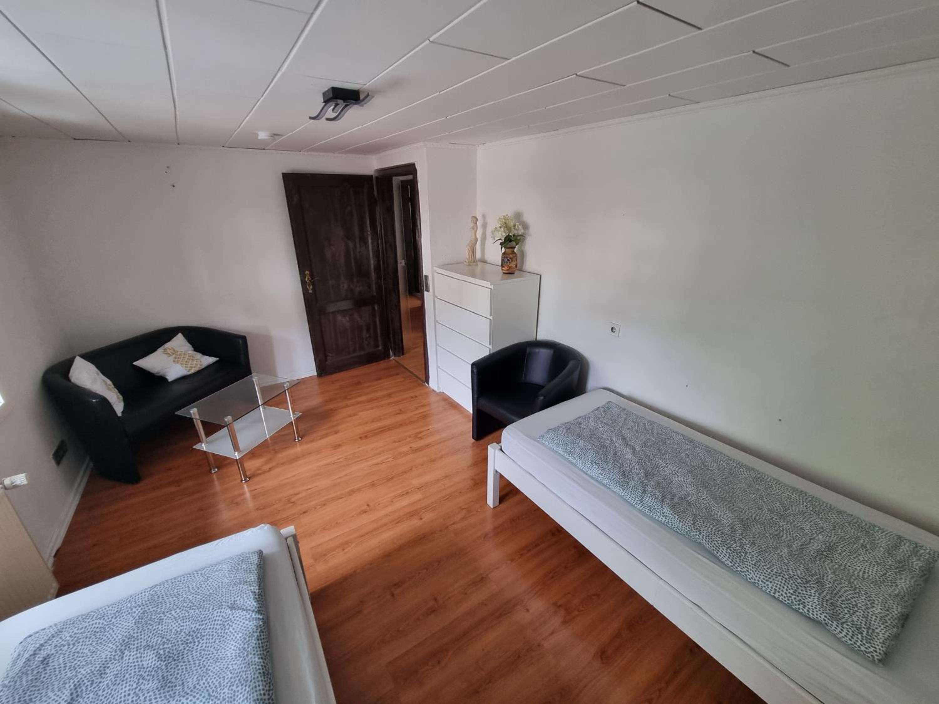 Two-Bedroom Apartment - Photo 6