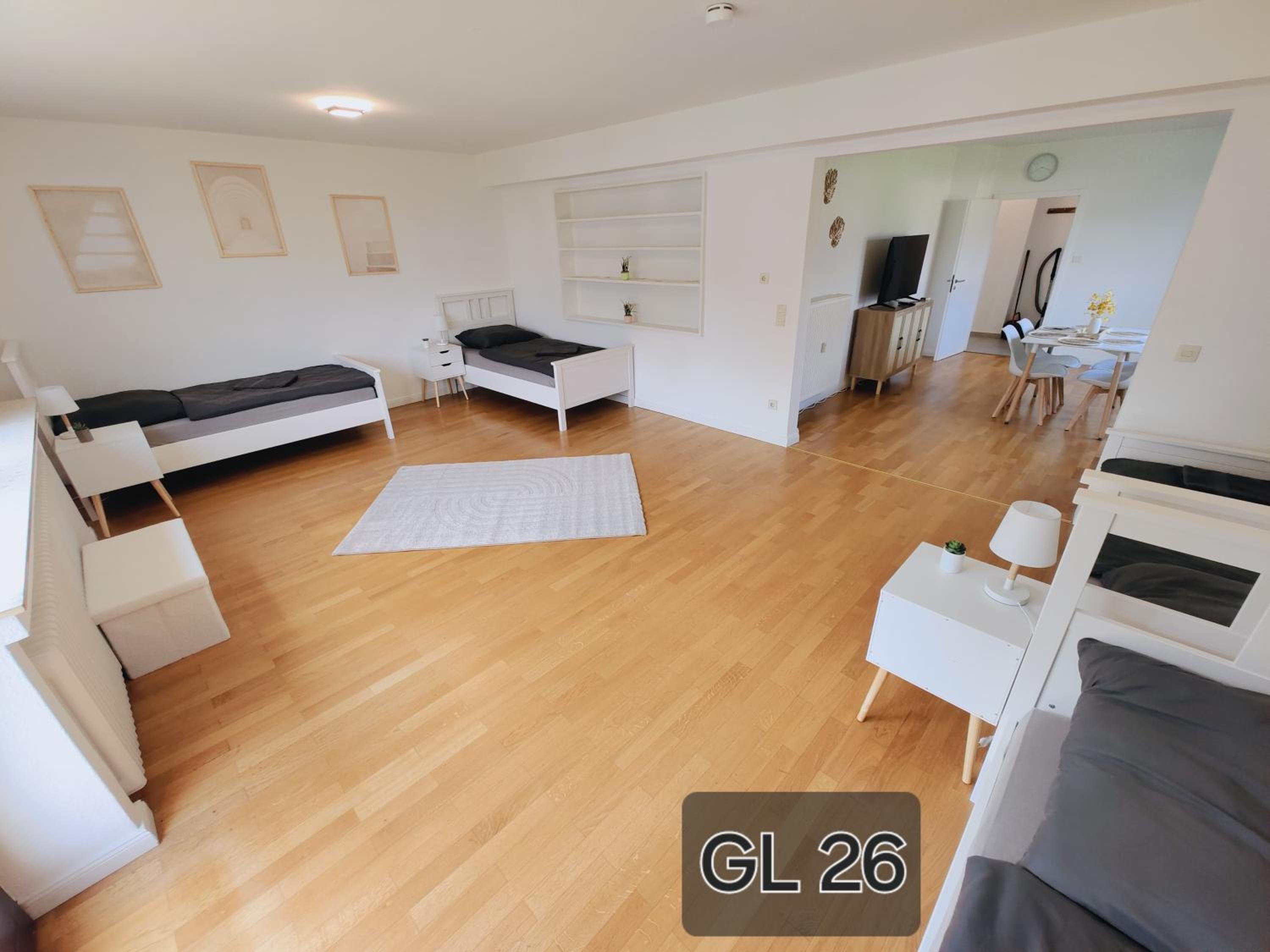 Apartment photo 2