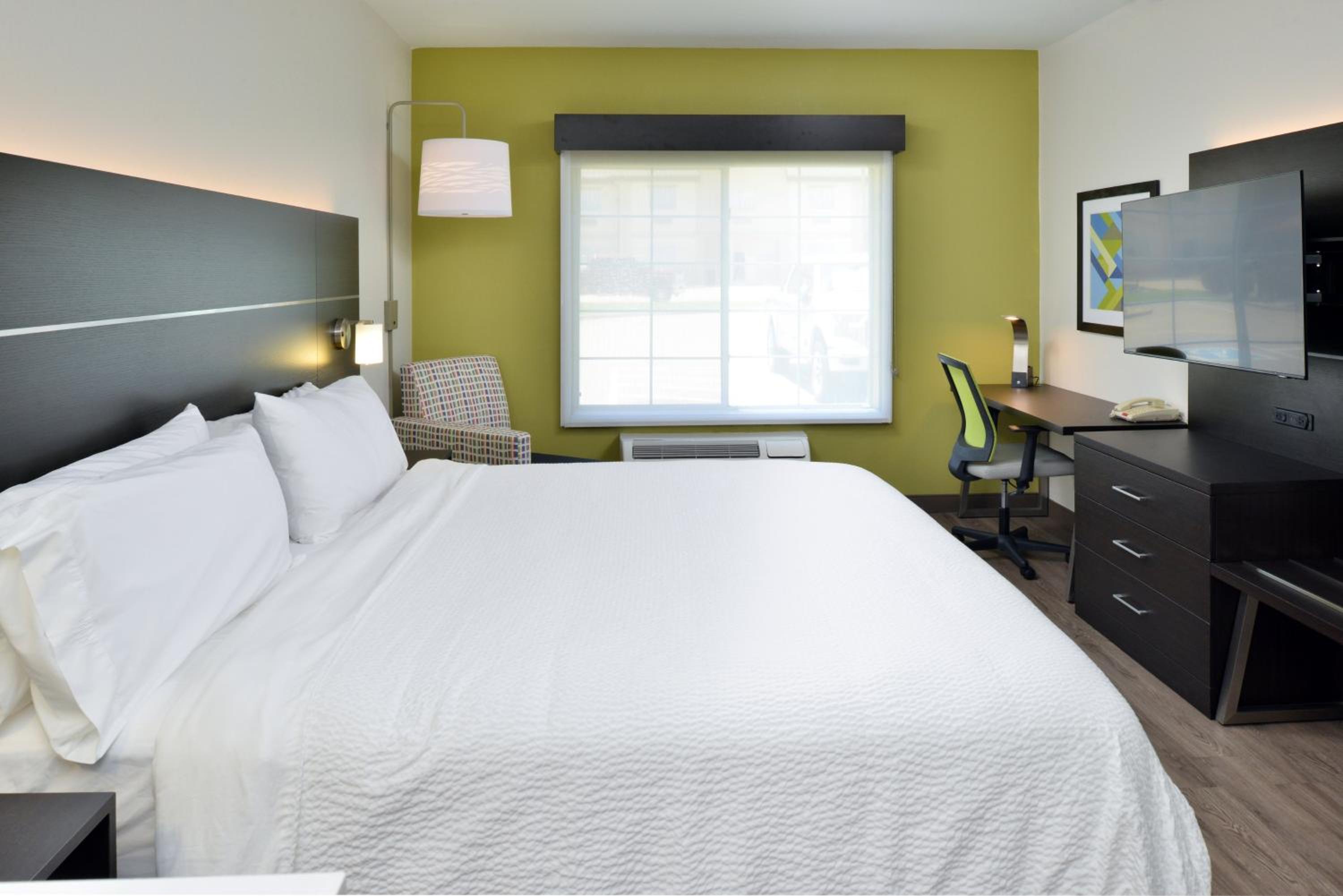 King Suite - Photo 2