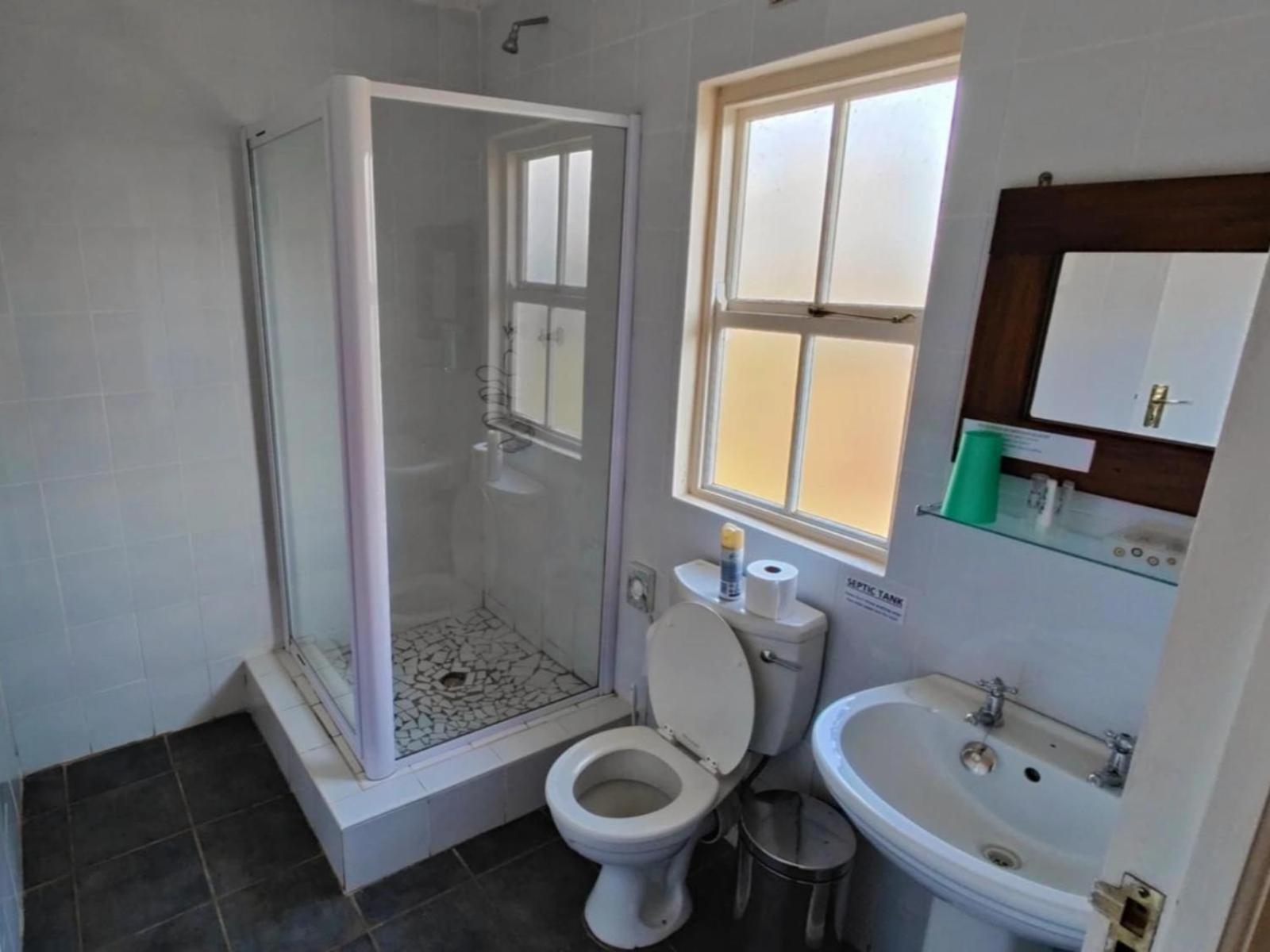 Standard Double Room - Photo 4