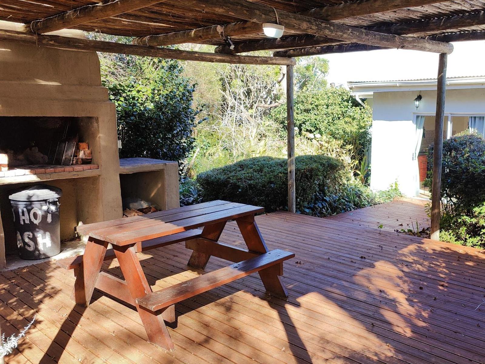 Three-Bedroom Cottage - Photo 8