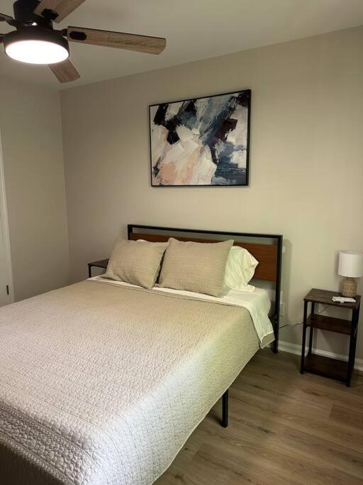 Three-Bedroom House photo 2