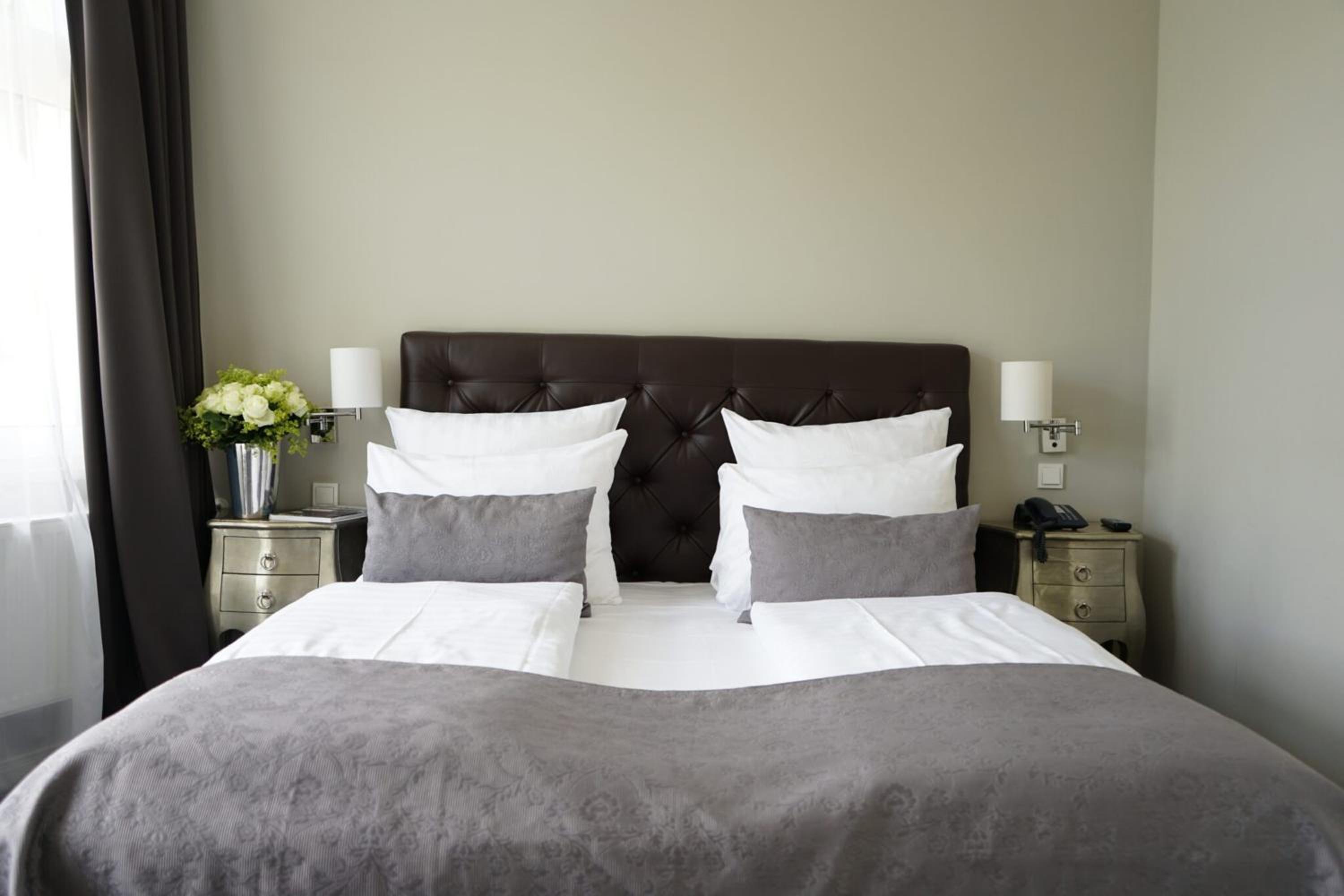 Standard Double Room - Photo 1