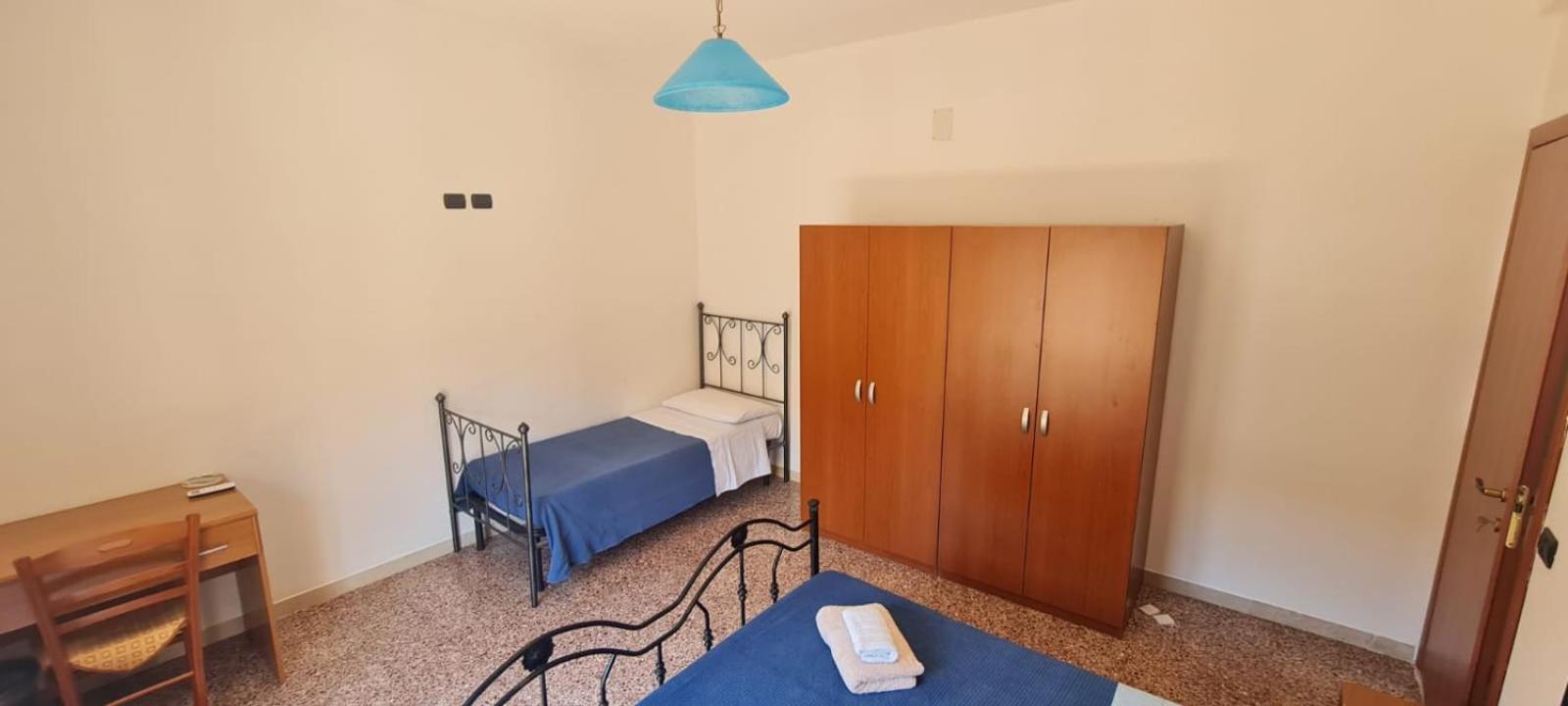 One-Bedroom House photo 2