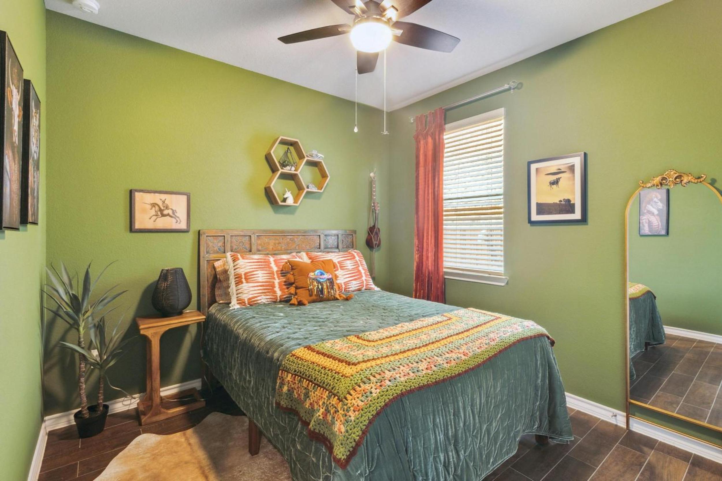 Three-Bedroom Home photo 3