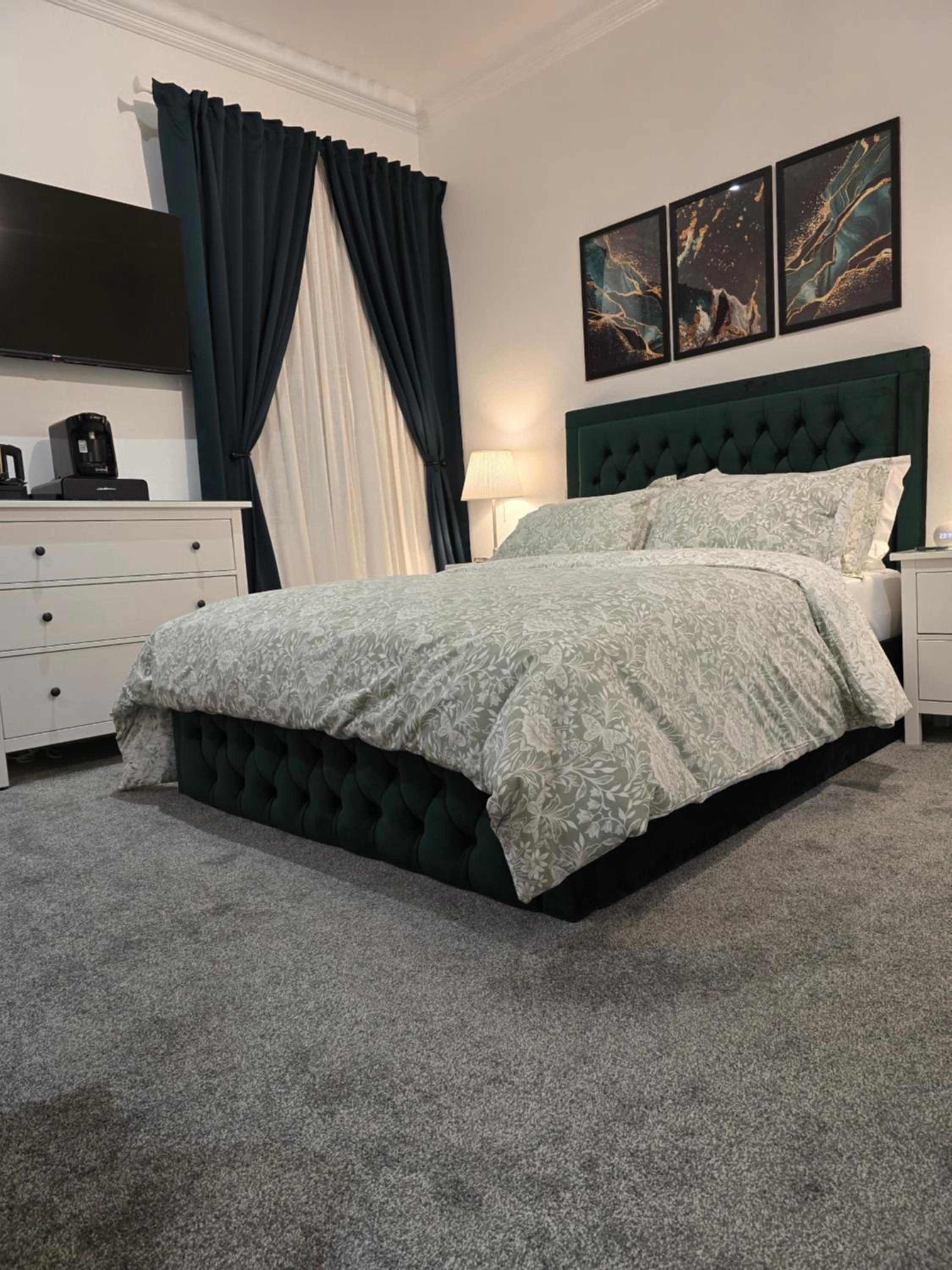 Deluxe King Room photo 1