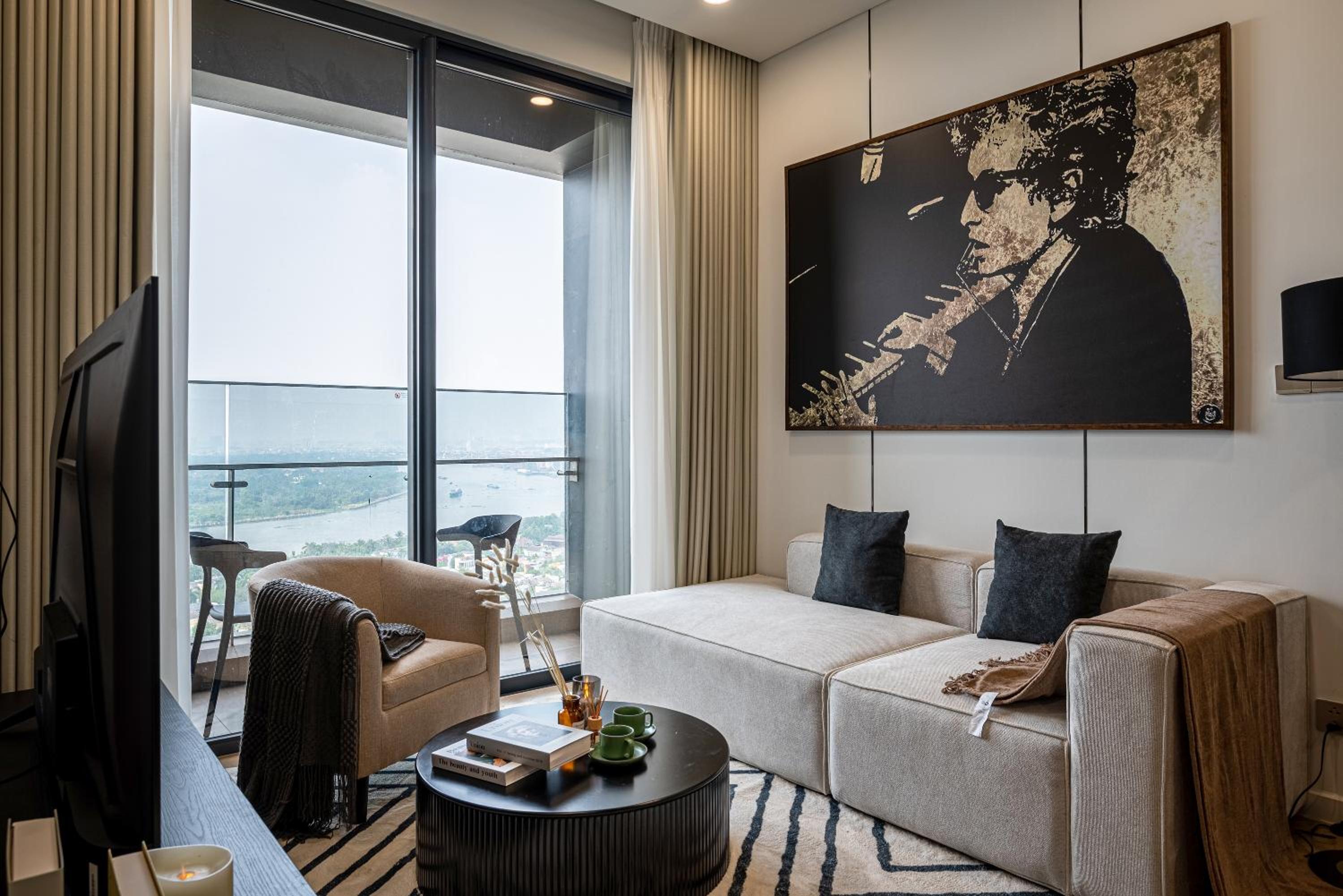Two-Bedroom Apartment with View photo 1