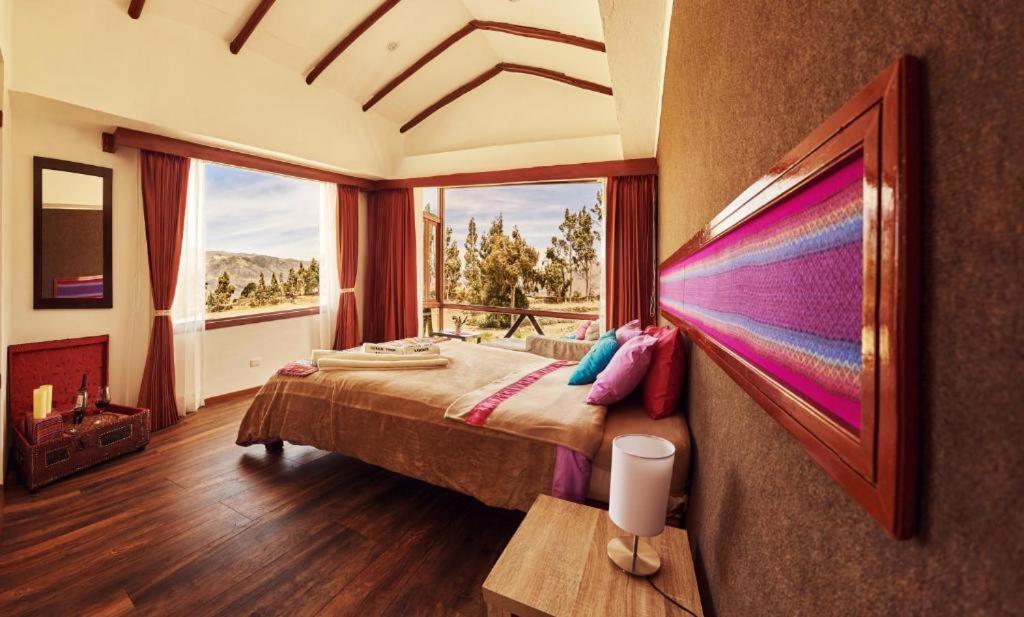 Suite with Mountain View photo 3