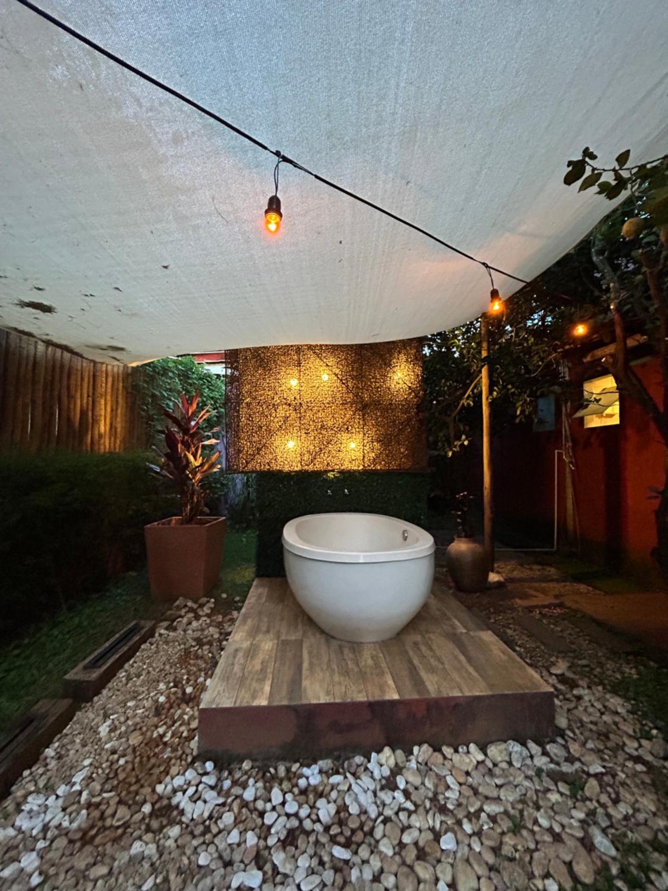 Deluxe Double Room with Bath - Photo 6