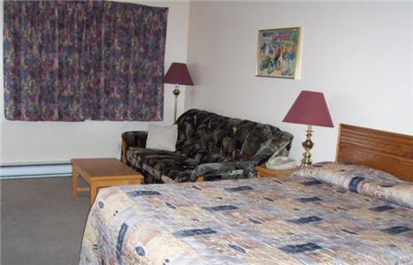 Queen Room - Non-Smoking photo 2