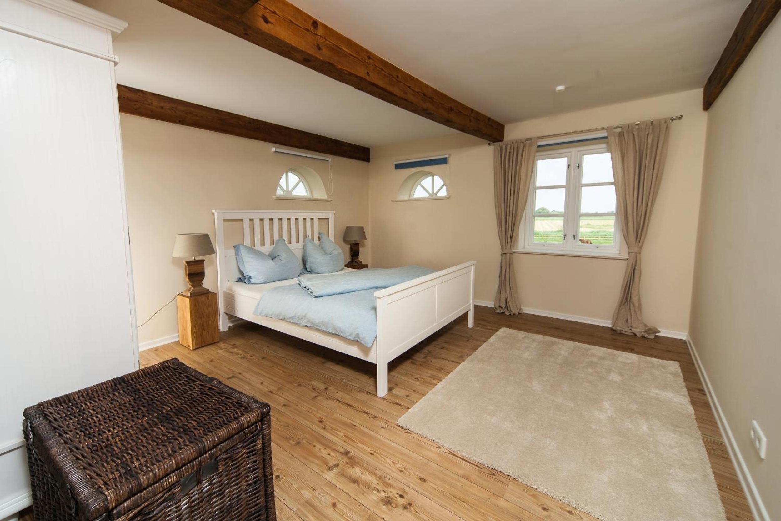 Deluxe Two-Bedroom Apartment