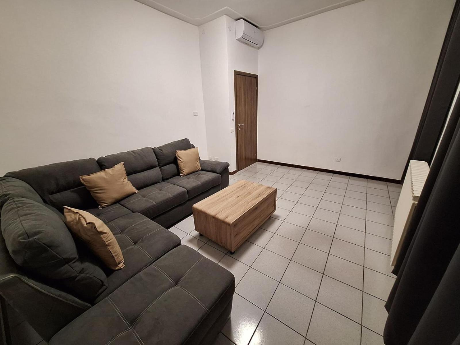 Two-Bedroom Deluxe Apartment with Balcony photo 1