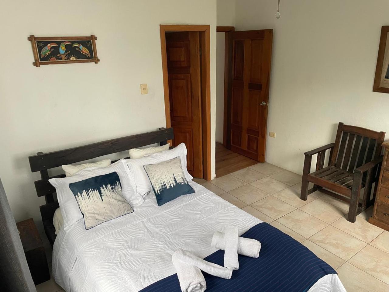 Three-Bedroom House photo 2