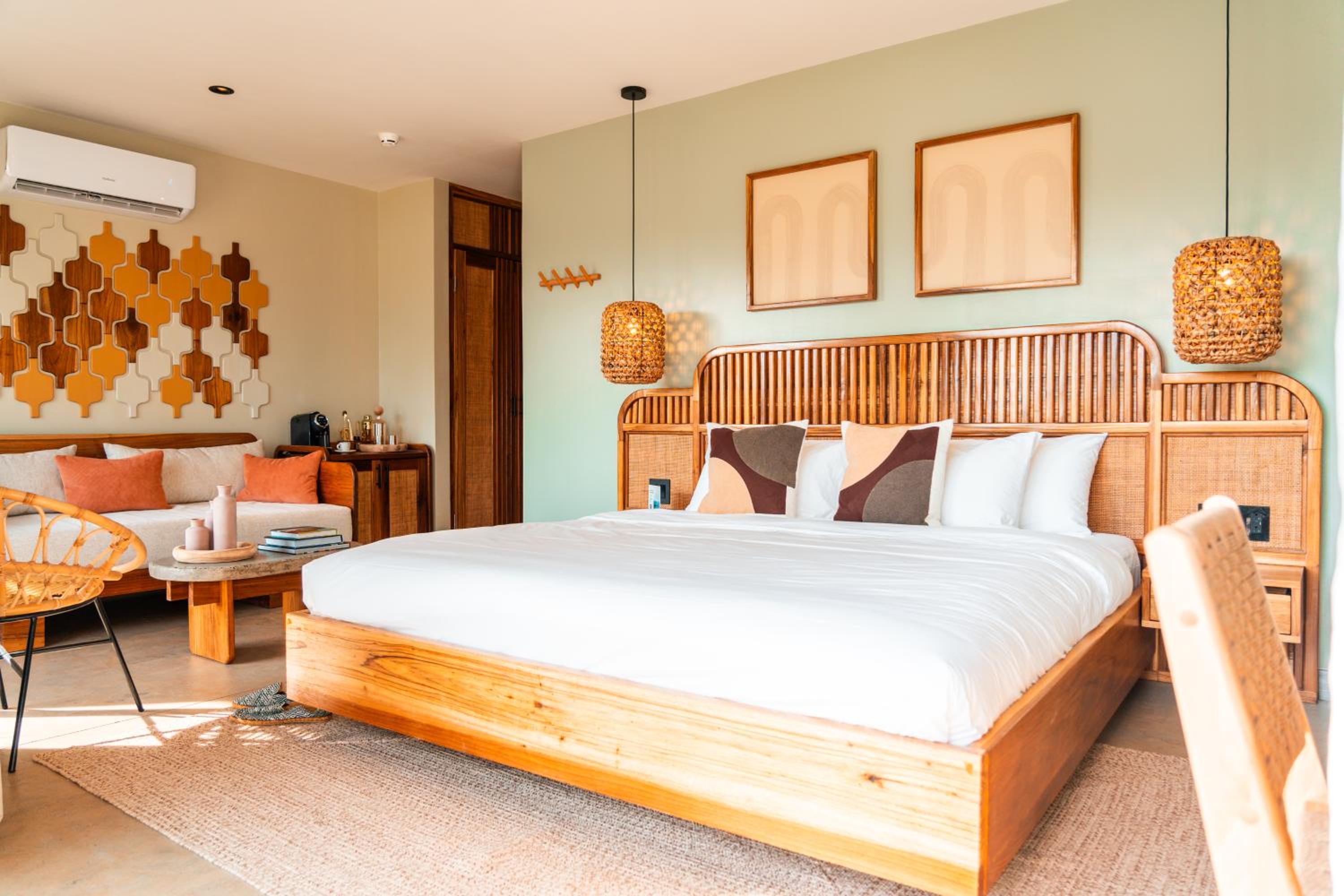 Oceanview King Suite photo 2