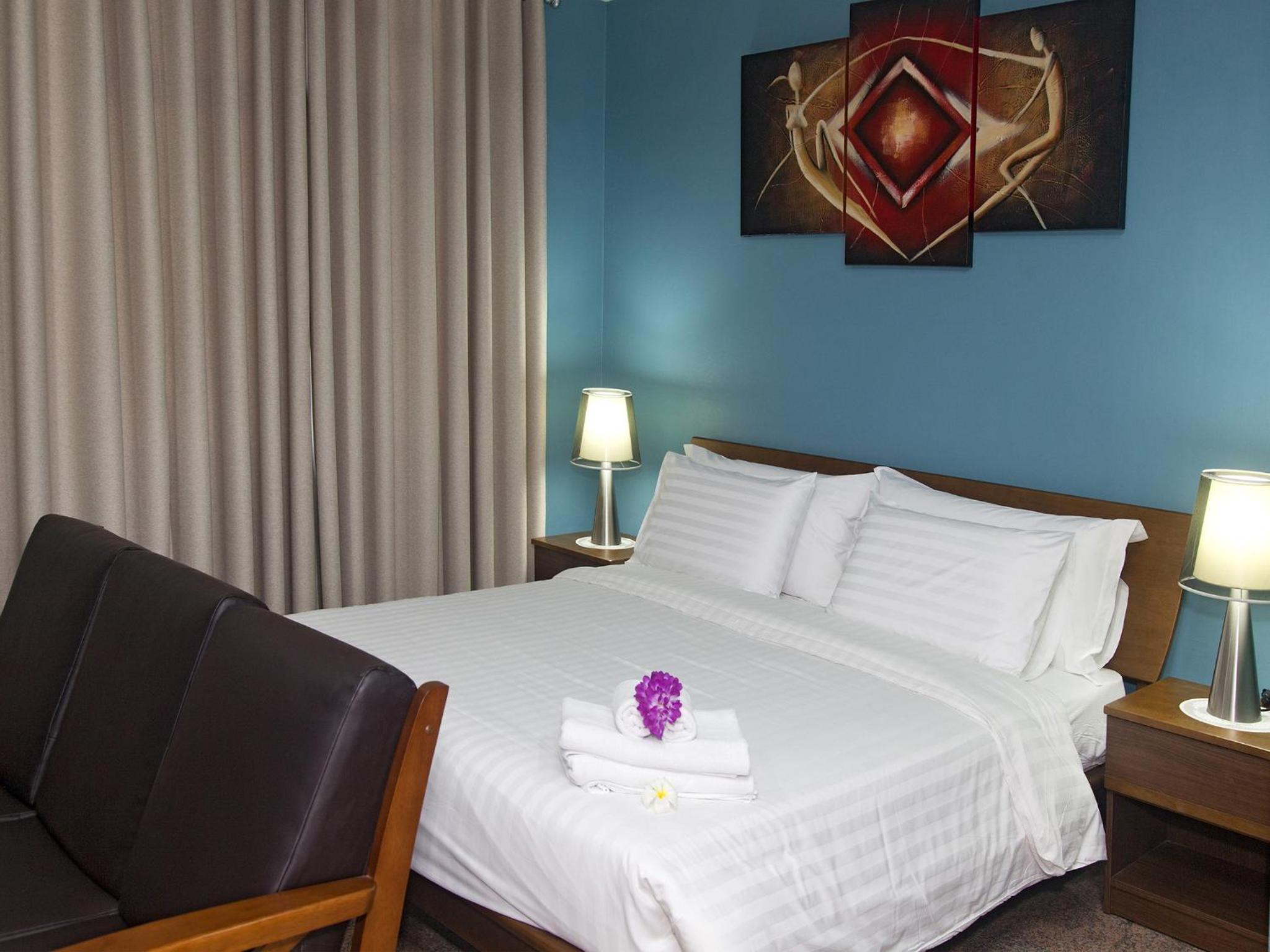 Deluxe Double Room with Balcony photo 3