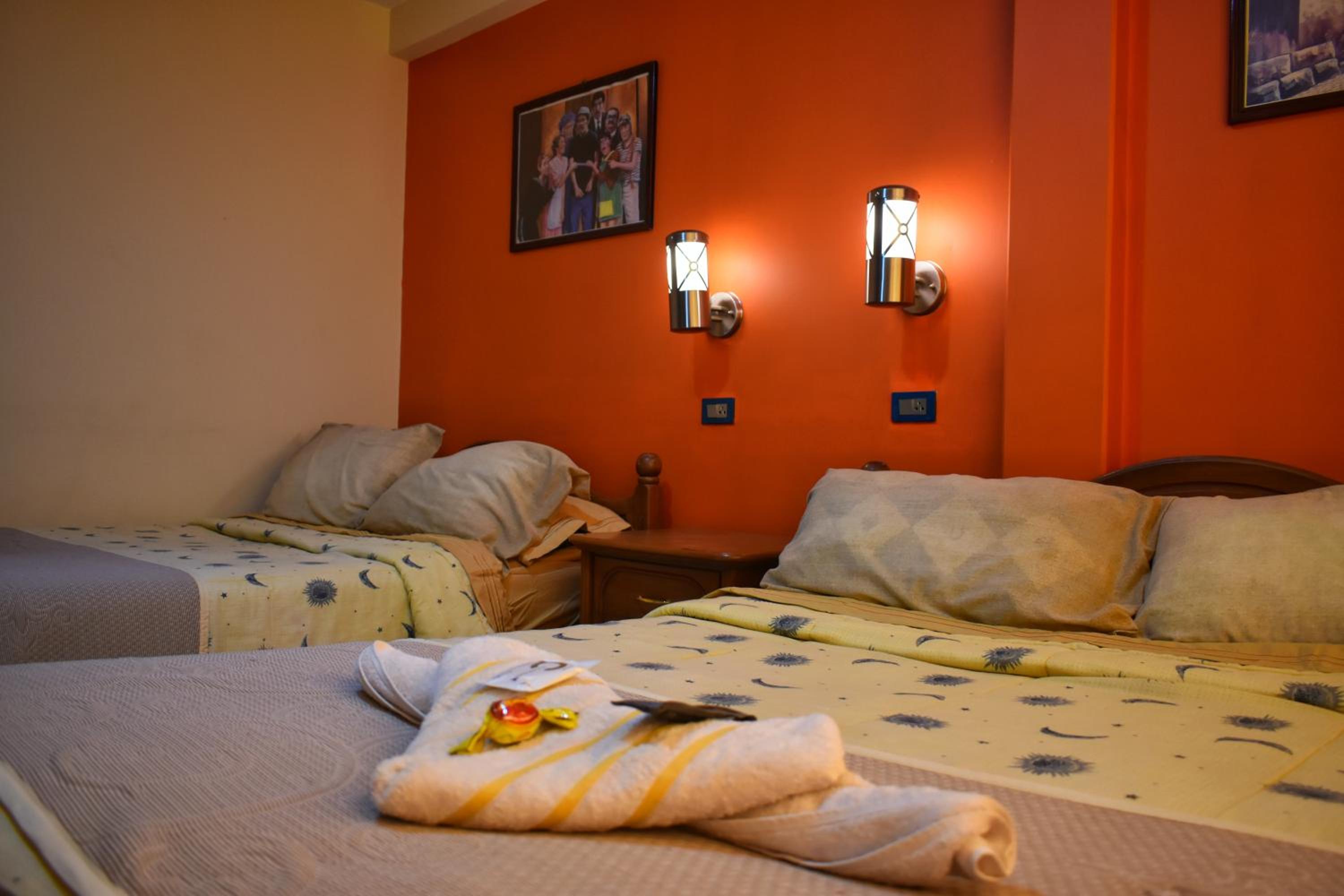 Twin Room With Private Bathroom photo 1