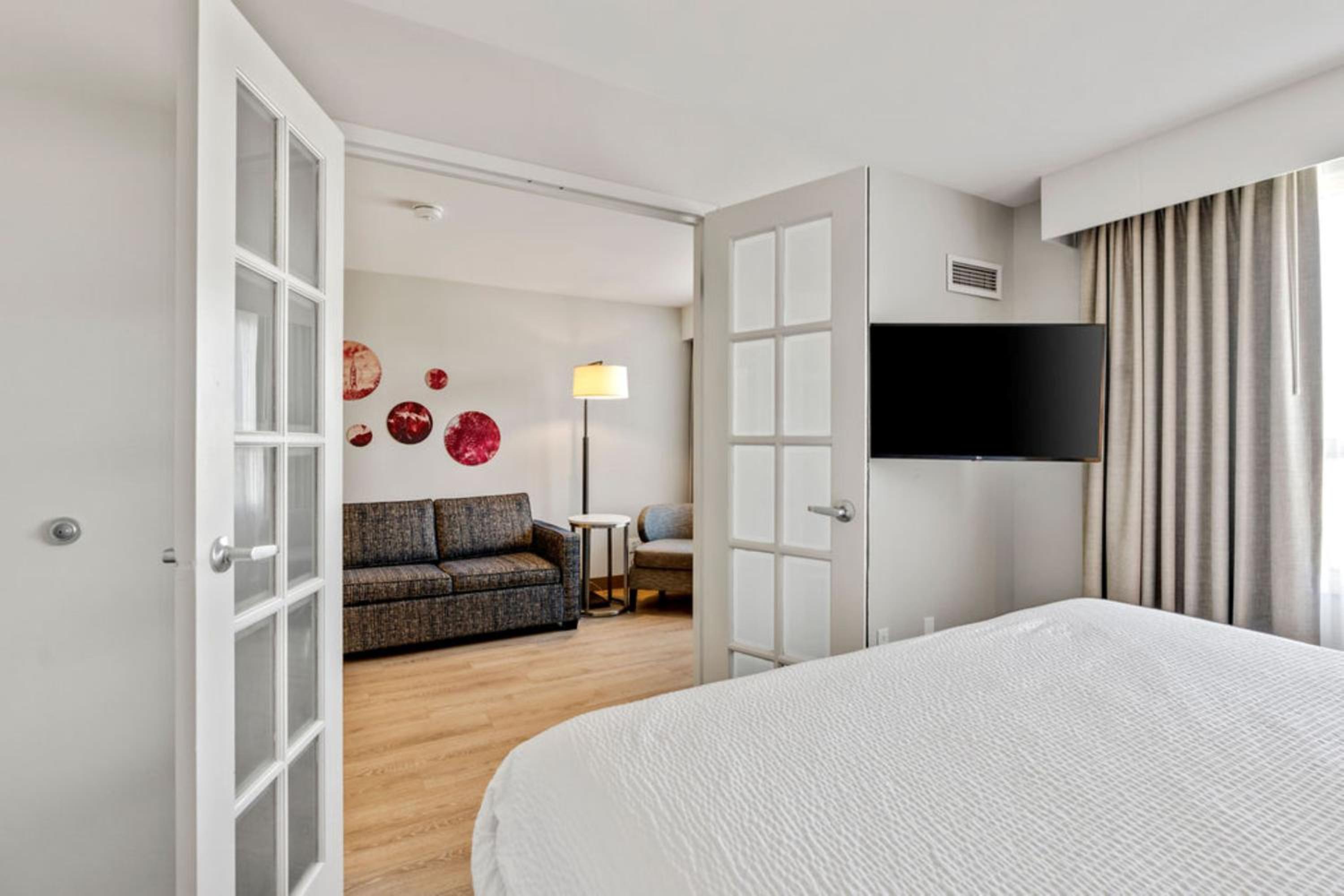 King Suite with Sofa Bed - Photo 12