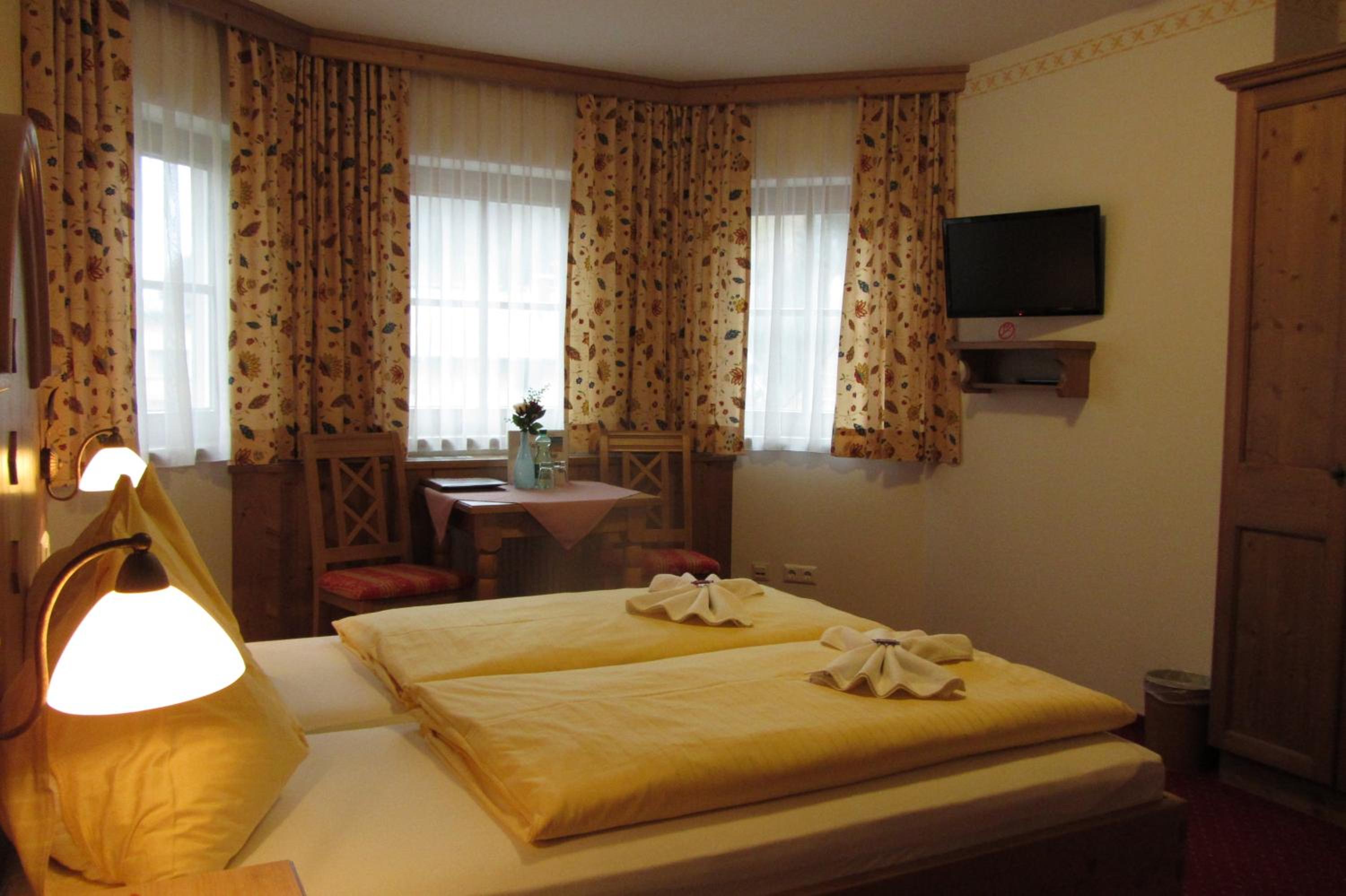 Double Room - Photo 2