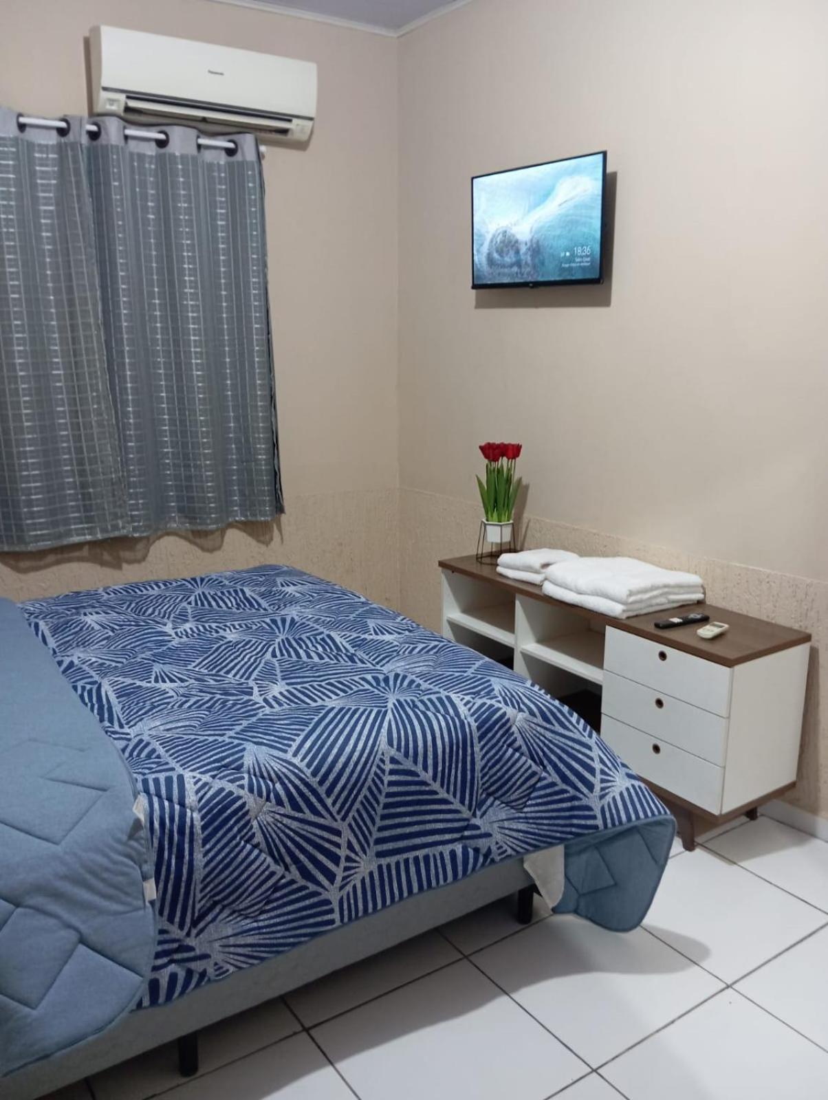 One-Bedroom House photo 1