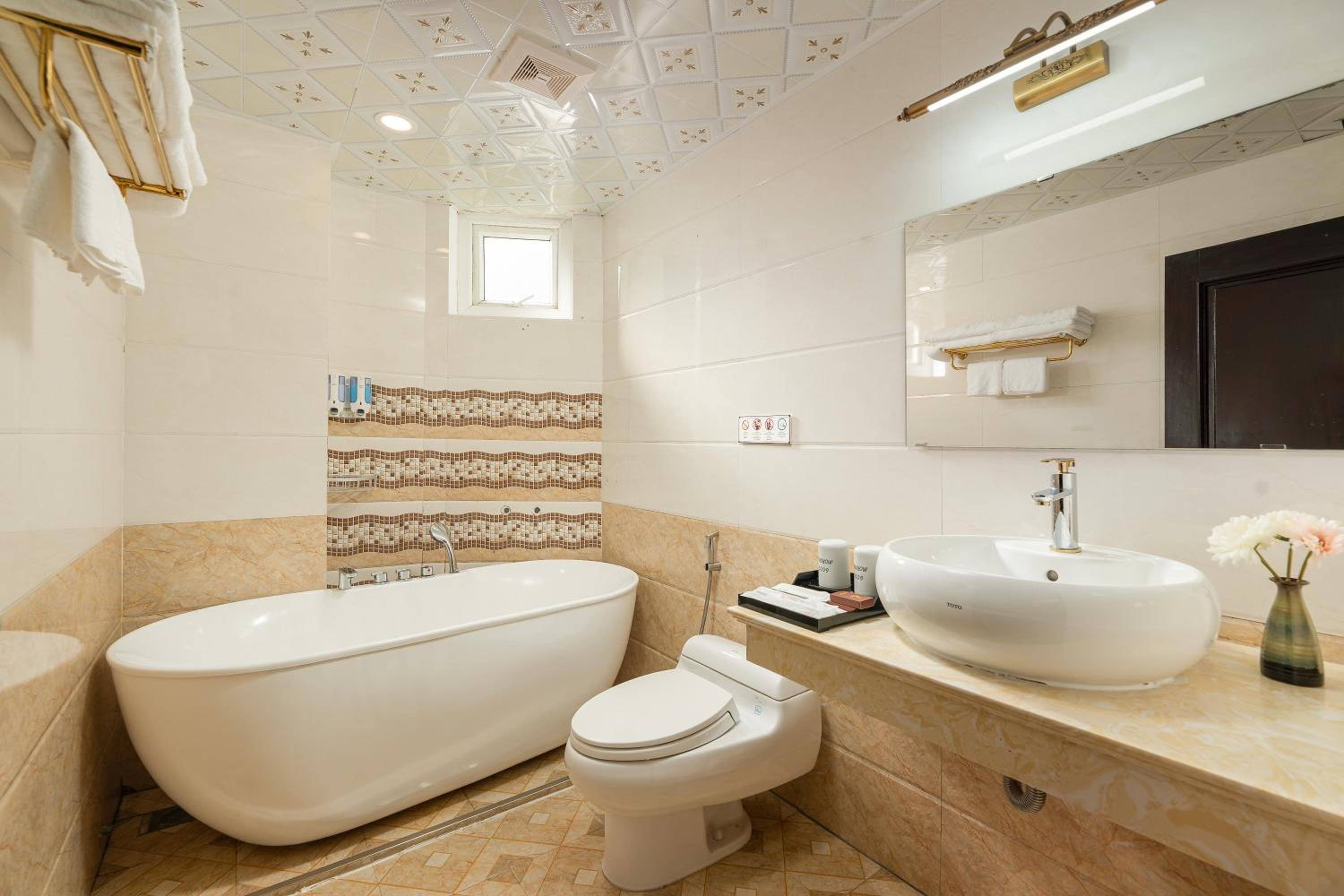 Family Room with Bath photo 3