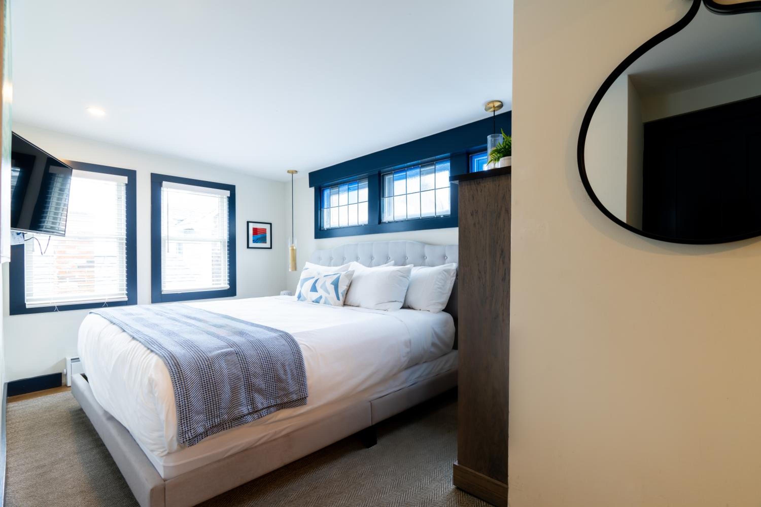 Standard King Room