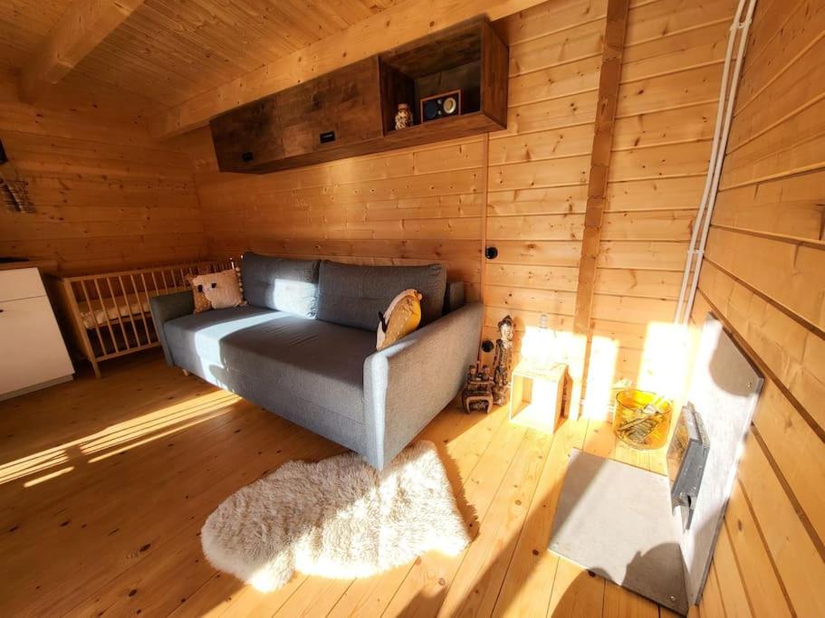 One-Bedroom House photo 1