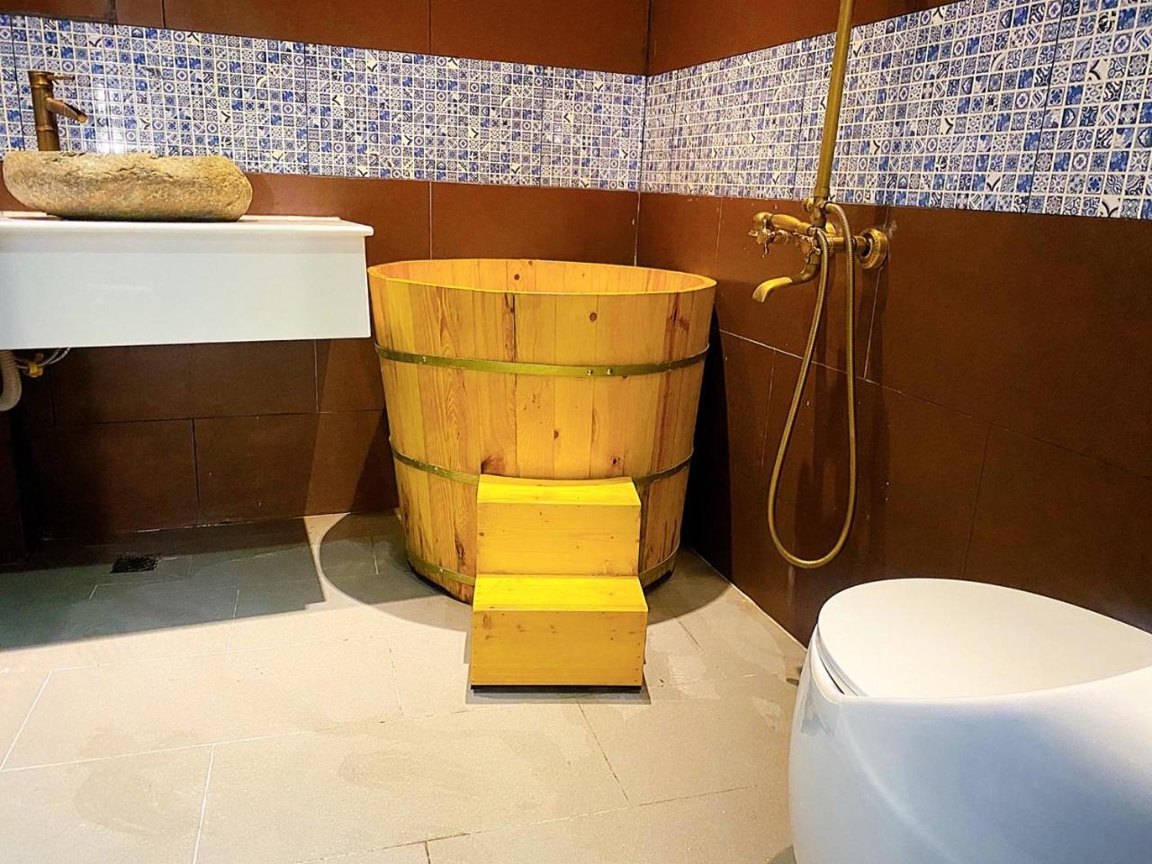 Studio with Spa Bath photo 3