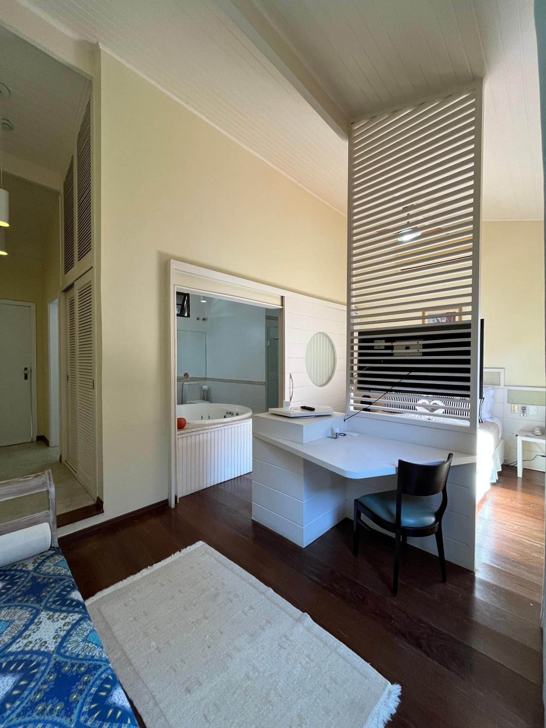 Deluxe Double Room with Bath photo 1