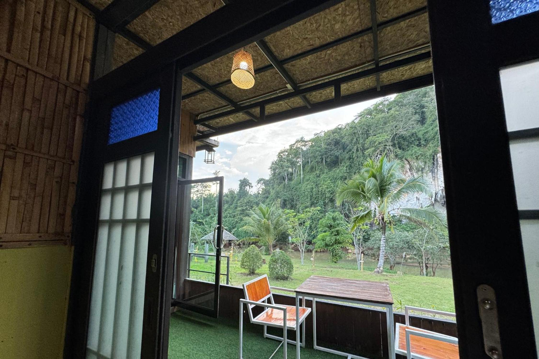 Double Room with Balcony - Photo 7